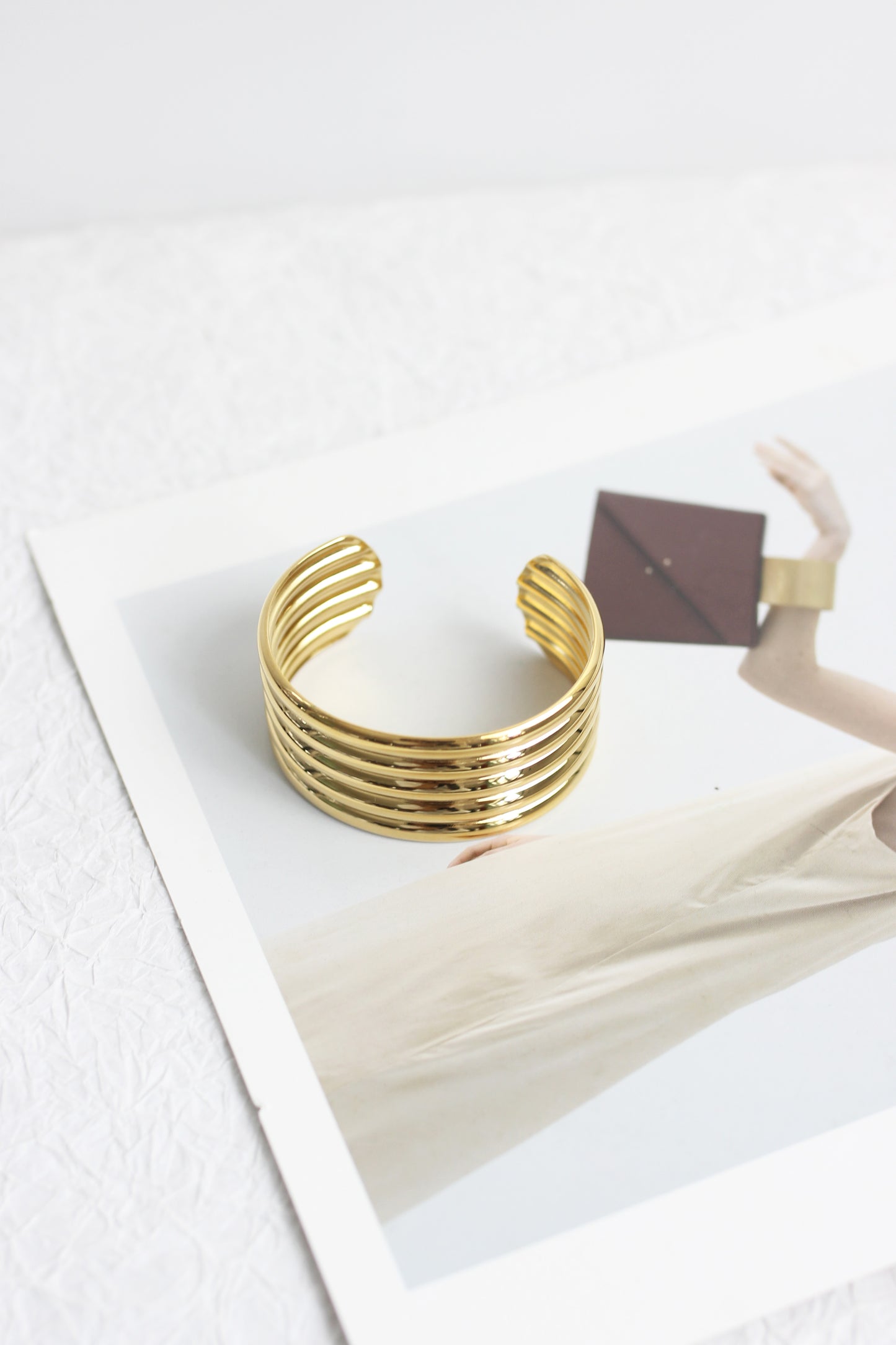 A2408JQ42671 - Metallic Open Cuff Bracelet with Ribbed Design