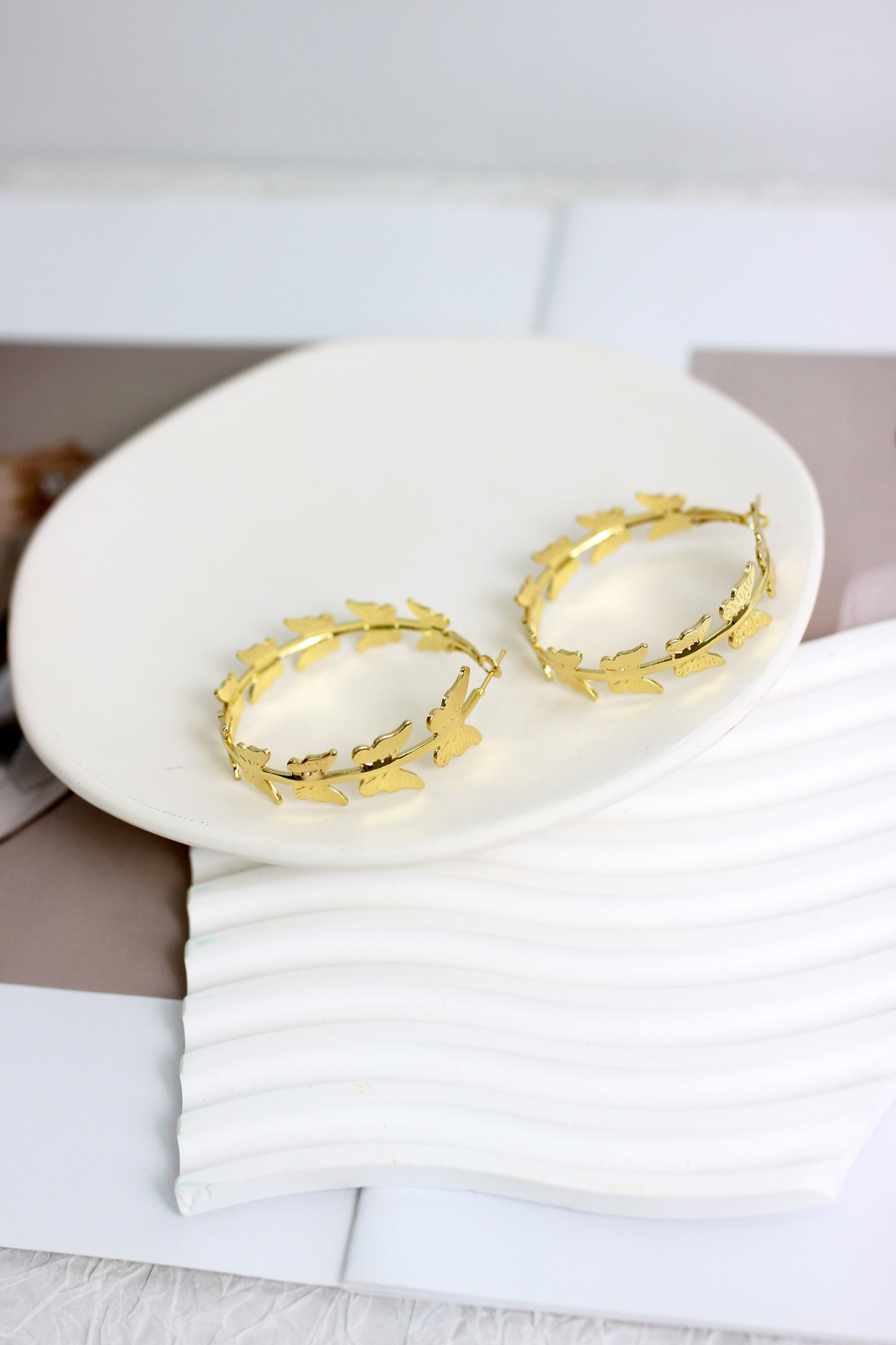 A2408LR72824 - Butterfly Hoop Earrings