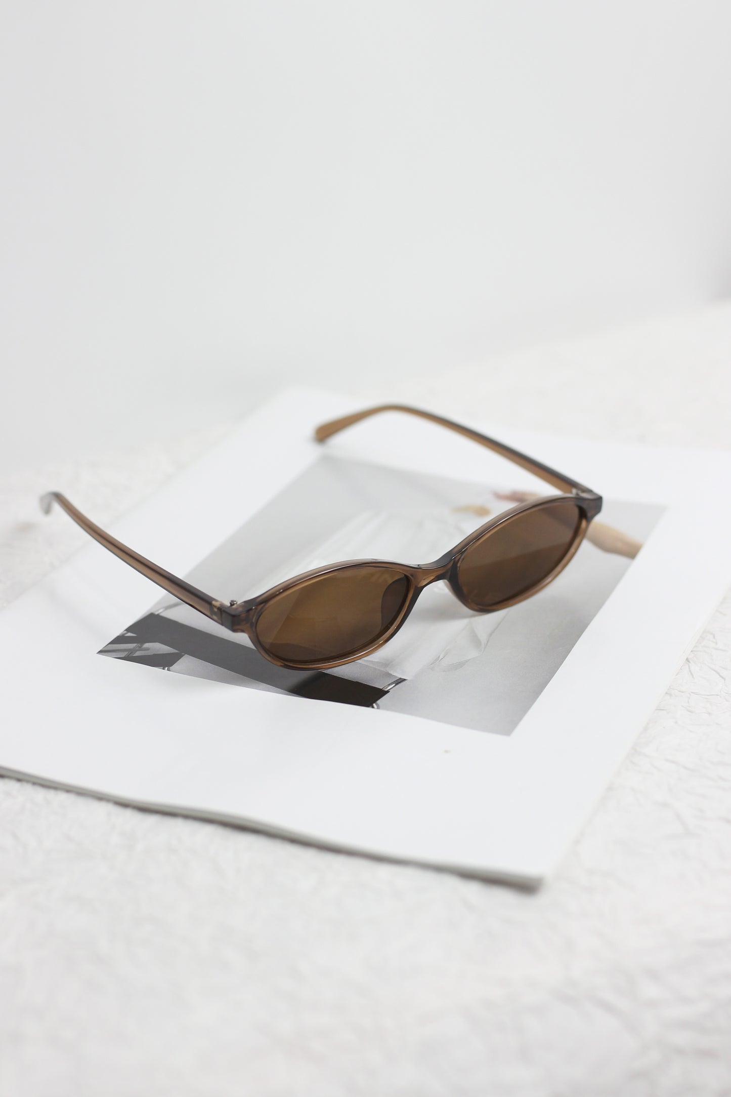 A2408MN94310 - Oval Retro Sunglasses