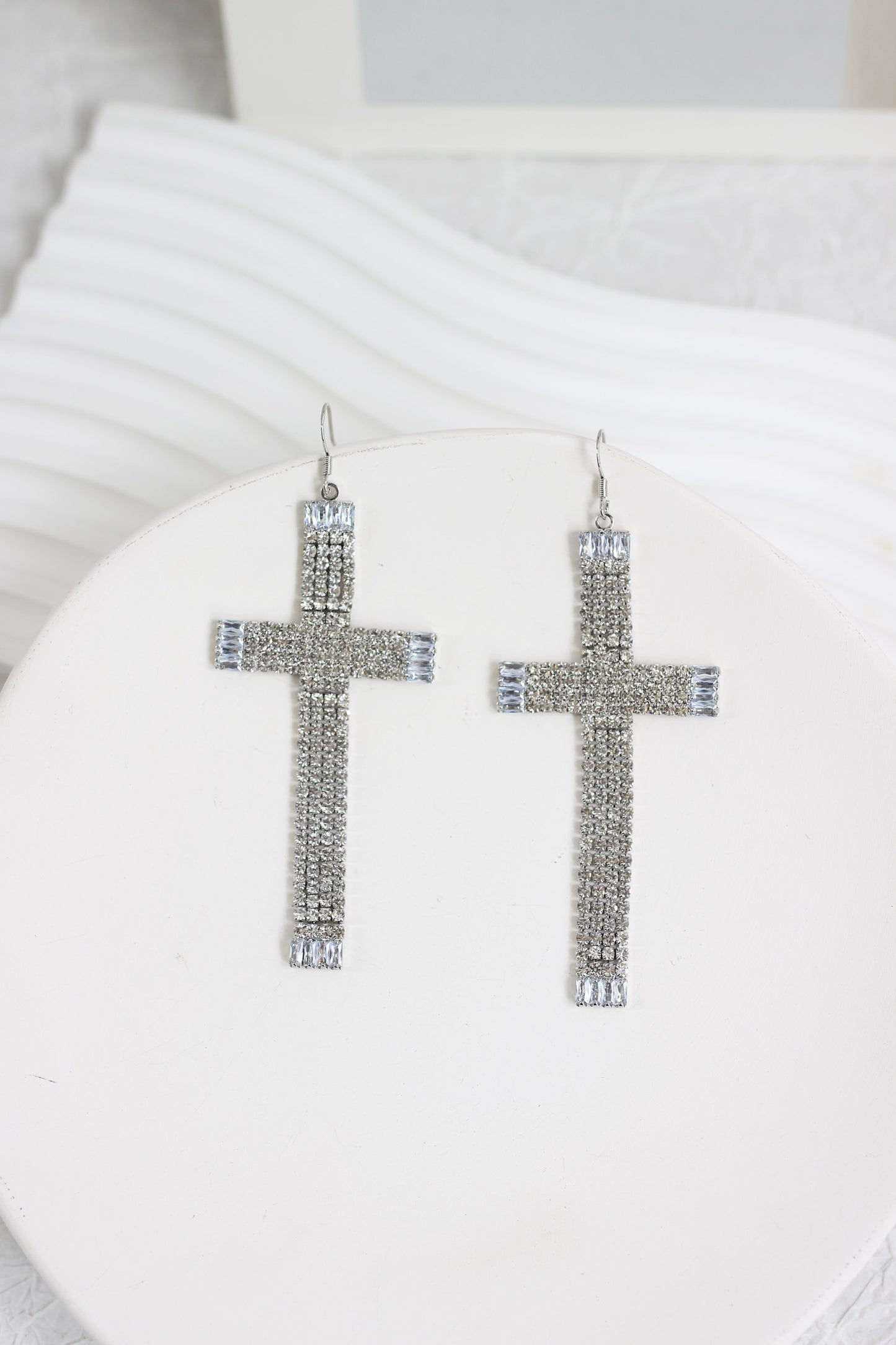 A2409LX65596 - Silver Rhinestone Cross Dangle Earrings