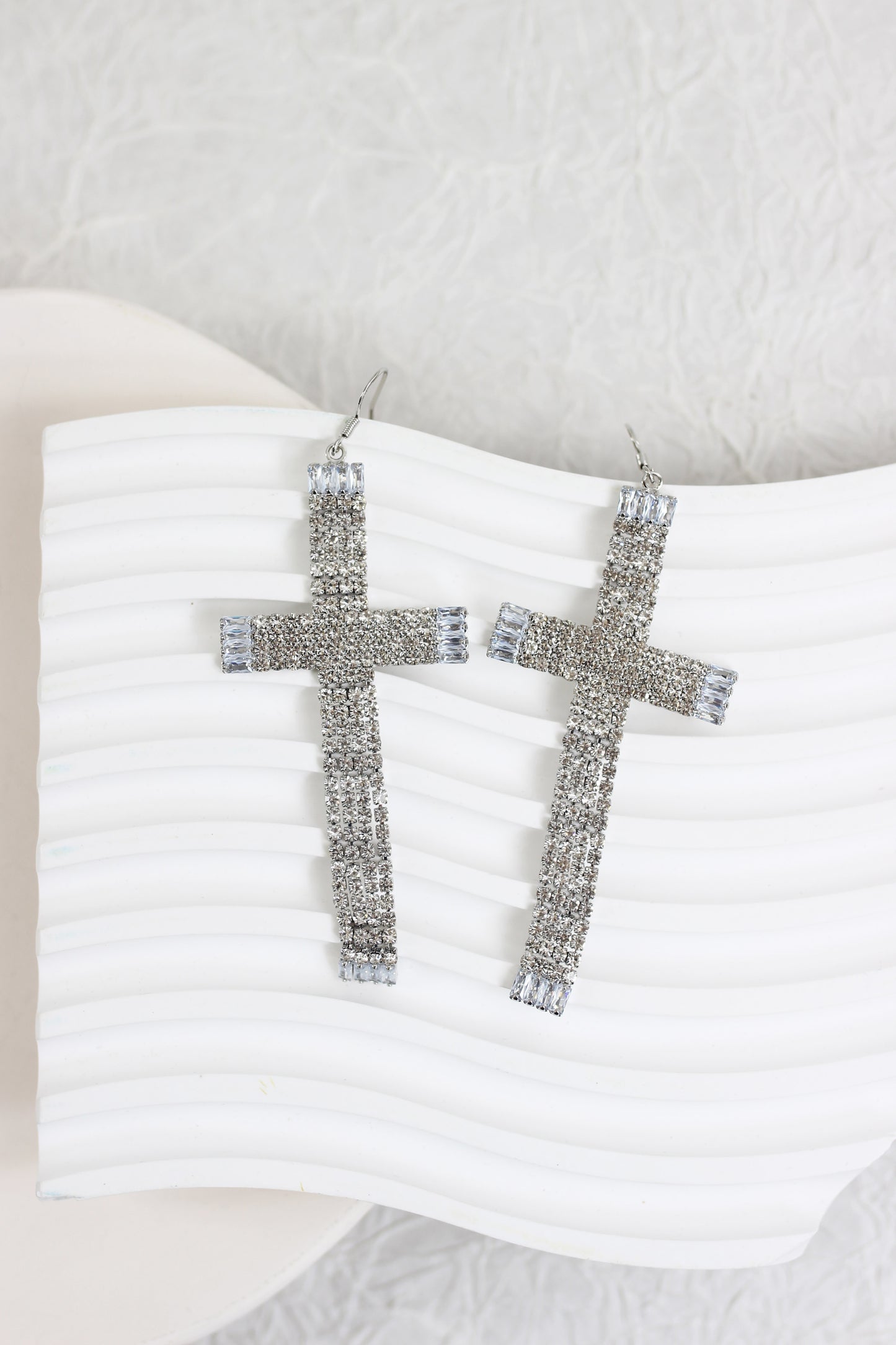 A2409LX65596 - Silver Rhinestone Cross Dangle Earrings
