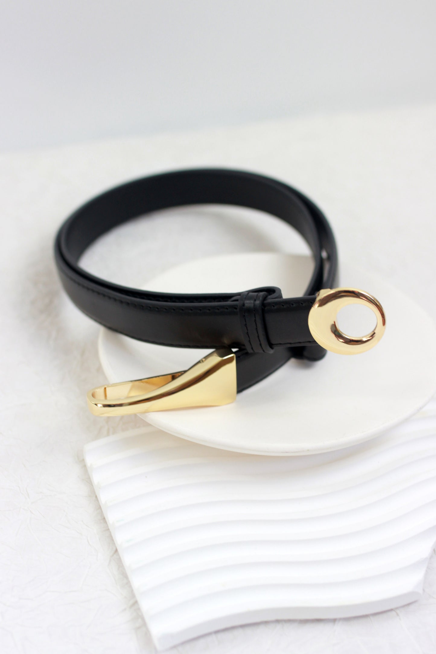 A2410DJN77988 - Classic Leather Belt with Gold Buckle