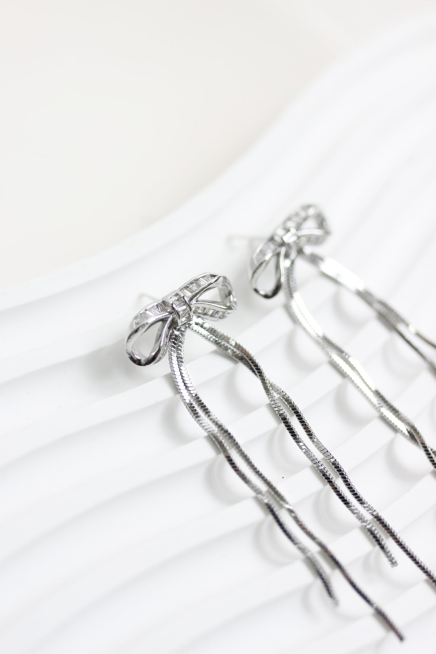 A2410HY33197 - Elegant Bow Knot Dangle Earrings