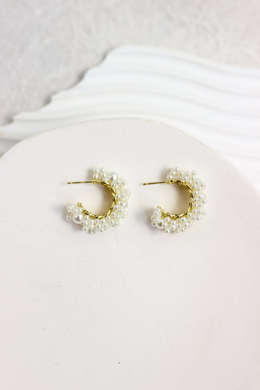 A2411JJ96289 - Pearl Cluster Hoop Earrings