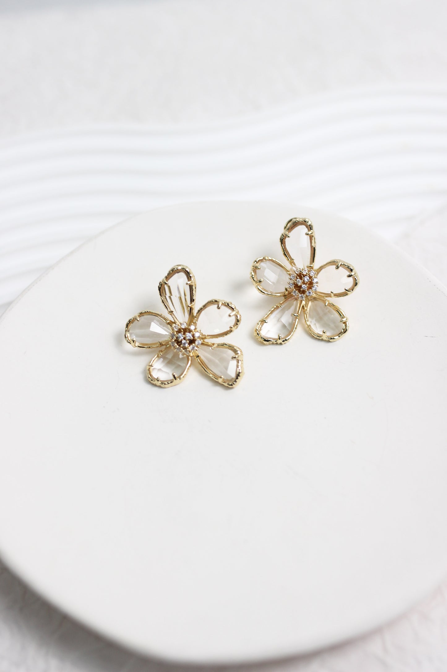 A2411LT77162 - Crystal Flower Stud Earrings