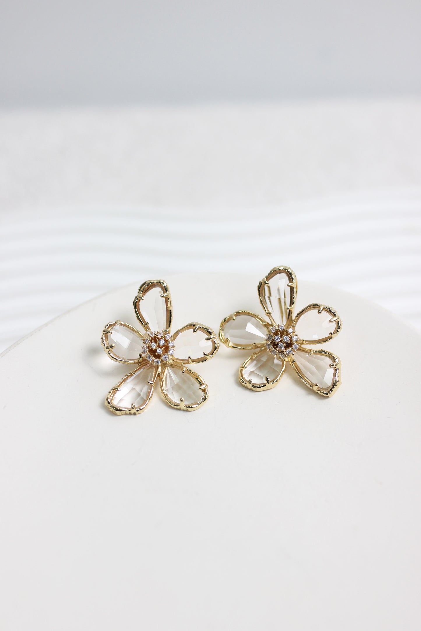 A2411LT77162 - Crystal Flower Stud Earrings