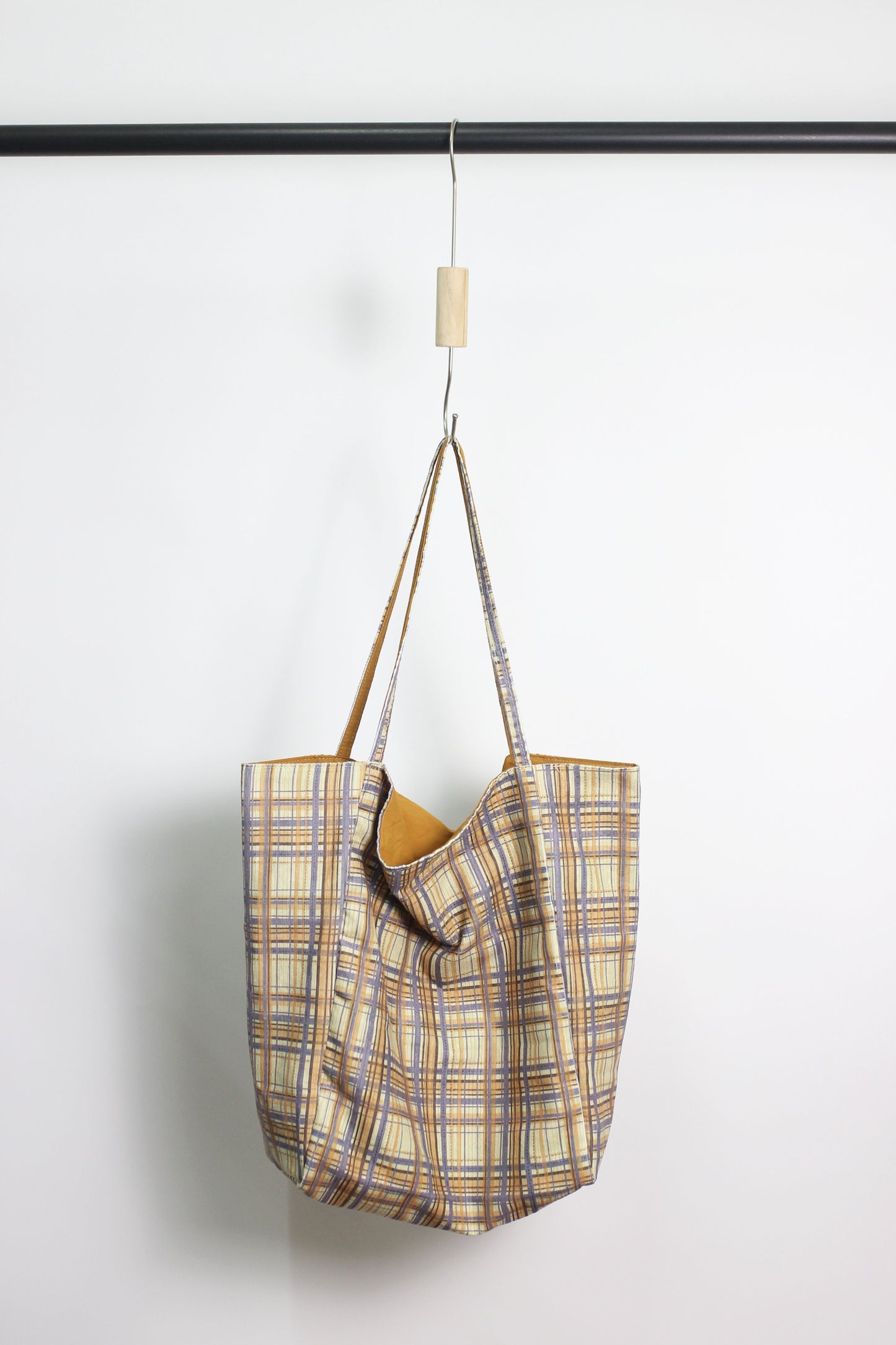 A2412BW10085 - Reversible Plaid Tote Bag with Dog Embroidery