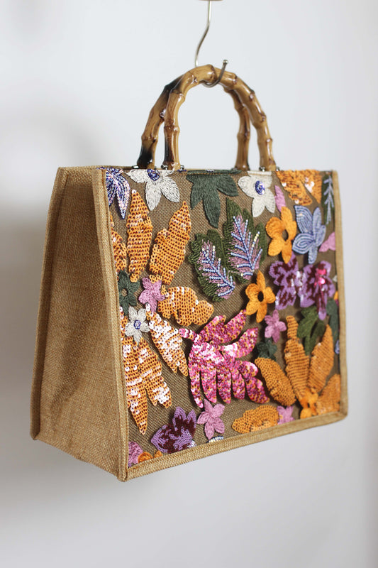 A2412BW22559 - Elegant Burlap Handbag with Floral Embroidery and Bamboo Handle