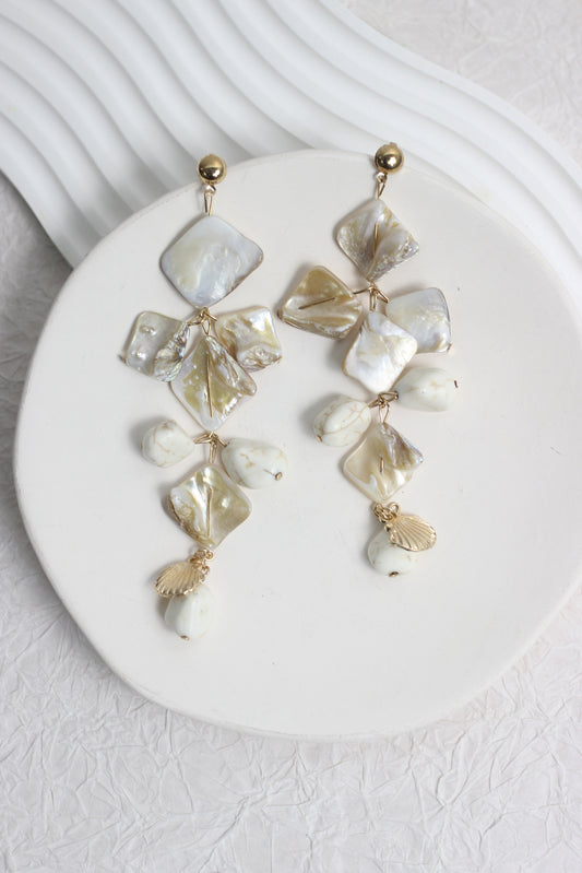 A2412KJ83437 - Elegant Mother-of-Pearl Shell Drop Earrings