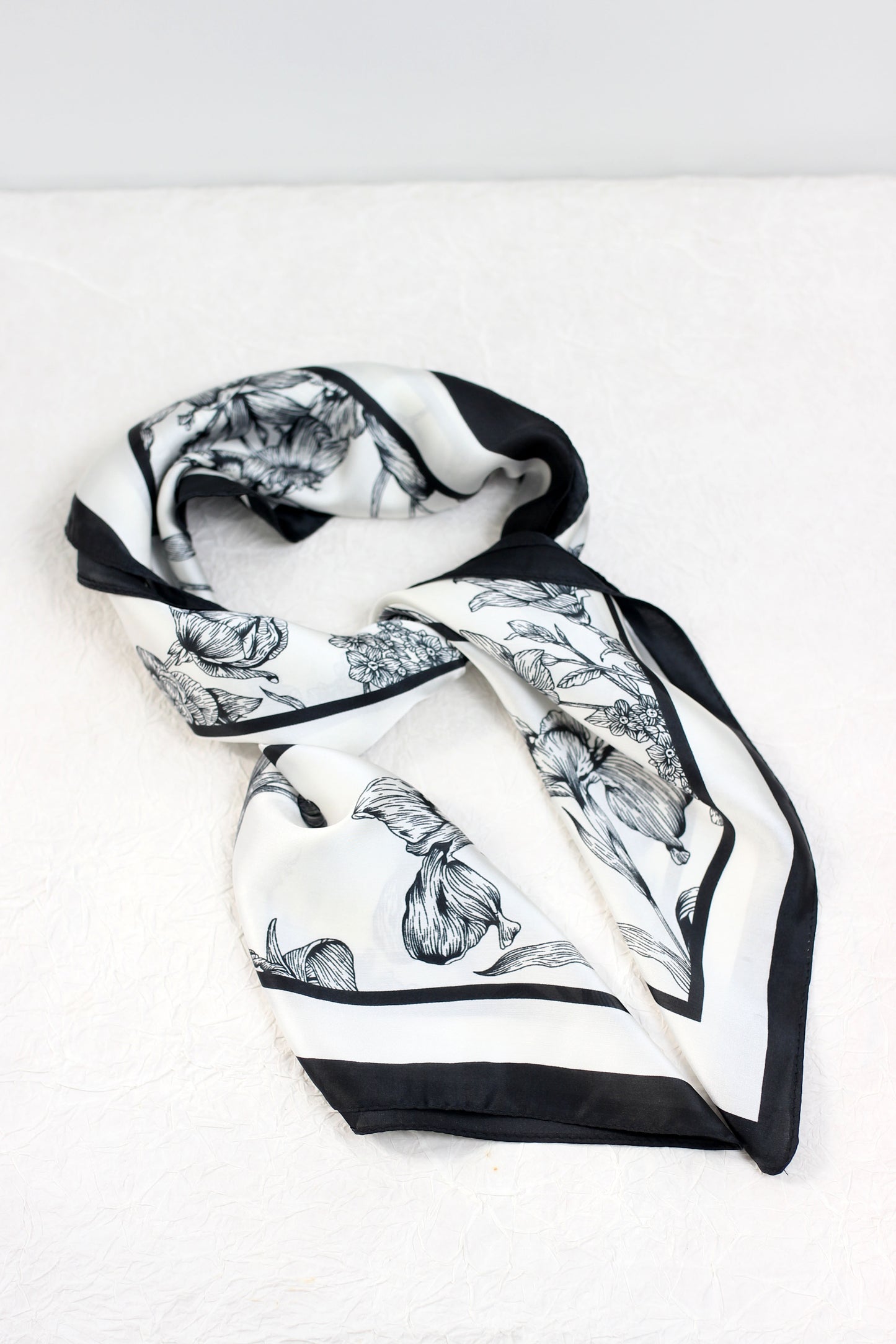 A2412WY13852 - Elegant Floral Print Silk-Like Scarf