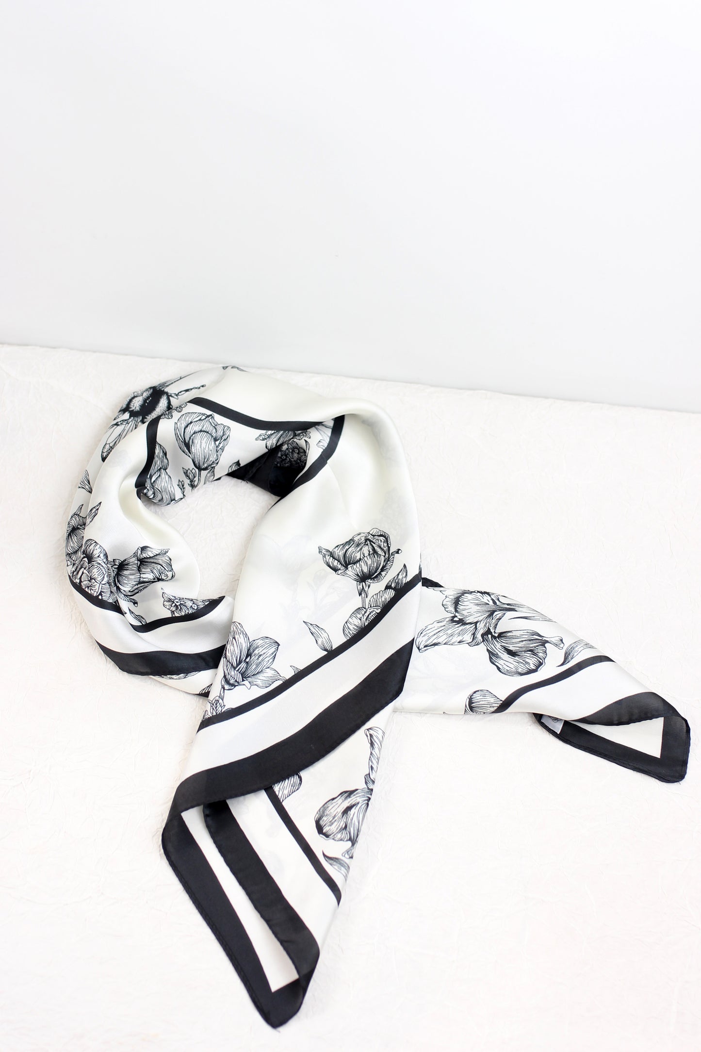 A2412WY13852 - Elegant Floral Print Silk-Like Scarf