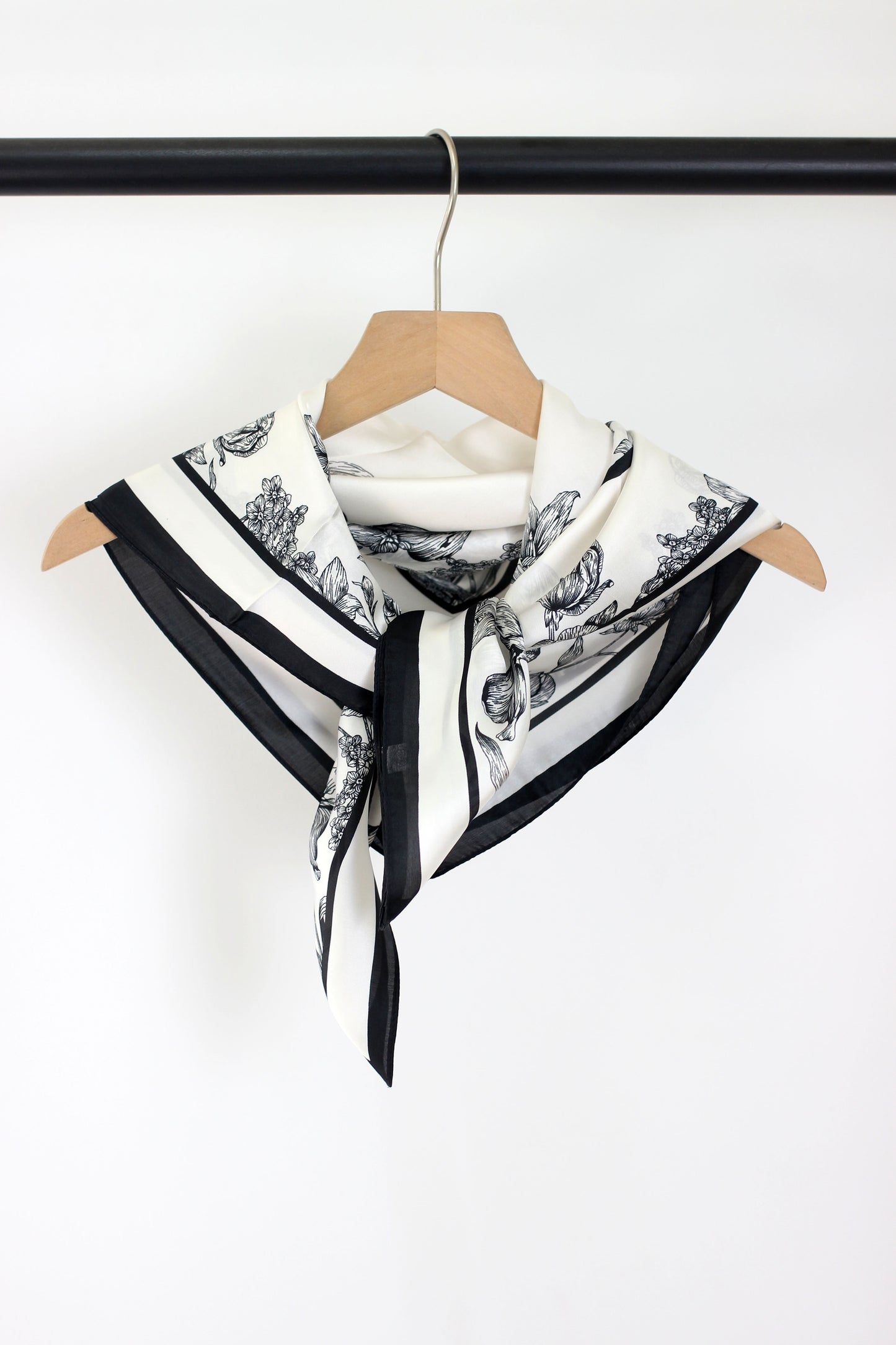A2412WY13852 - Elegant Floral Print Silk-Like Scarf