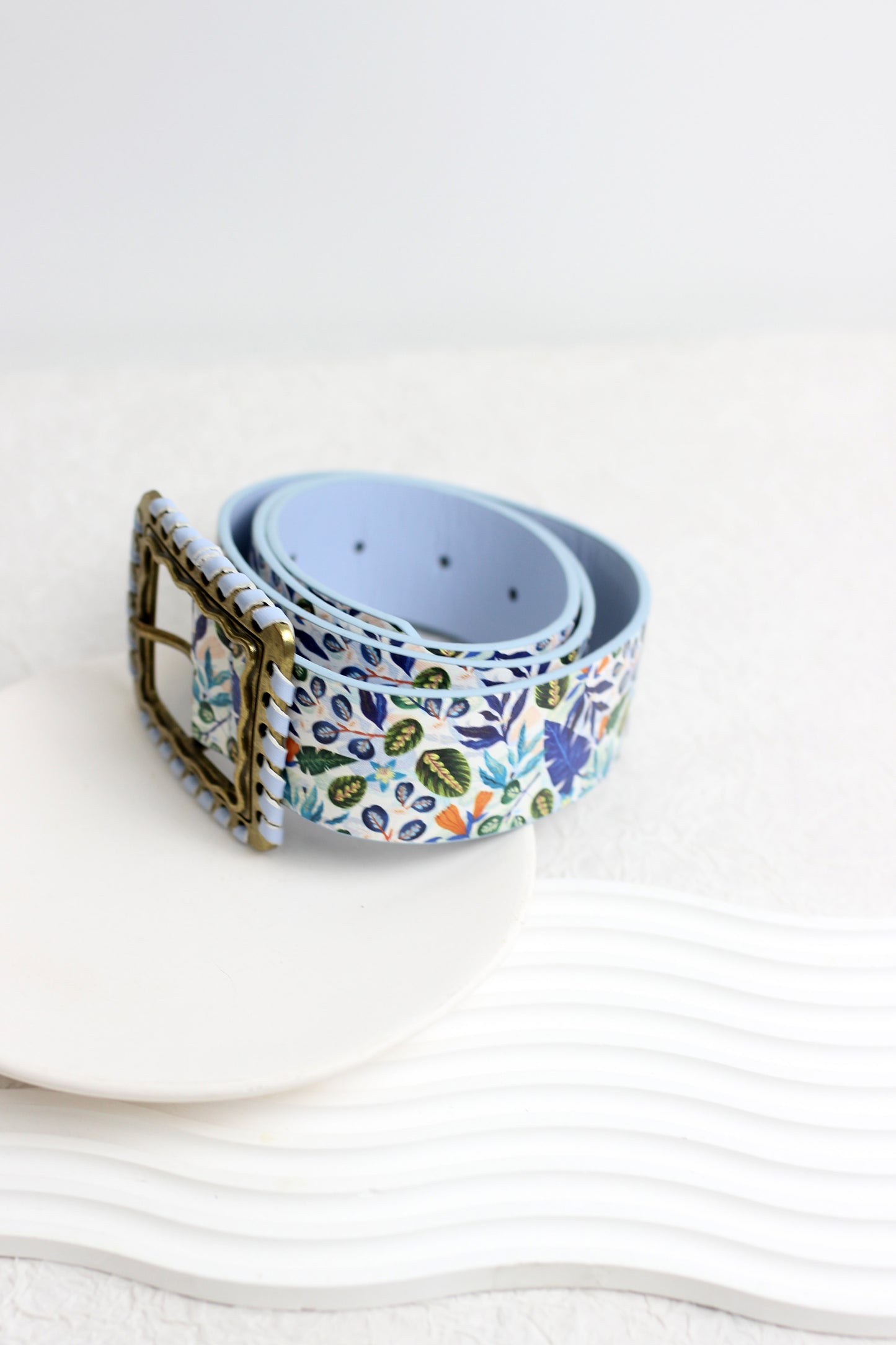 A2501DHS19978 - Vintage Floral Wide Belt with Embossed Buckle