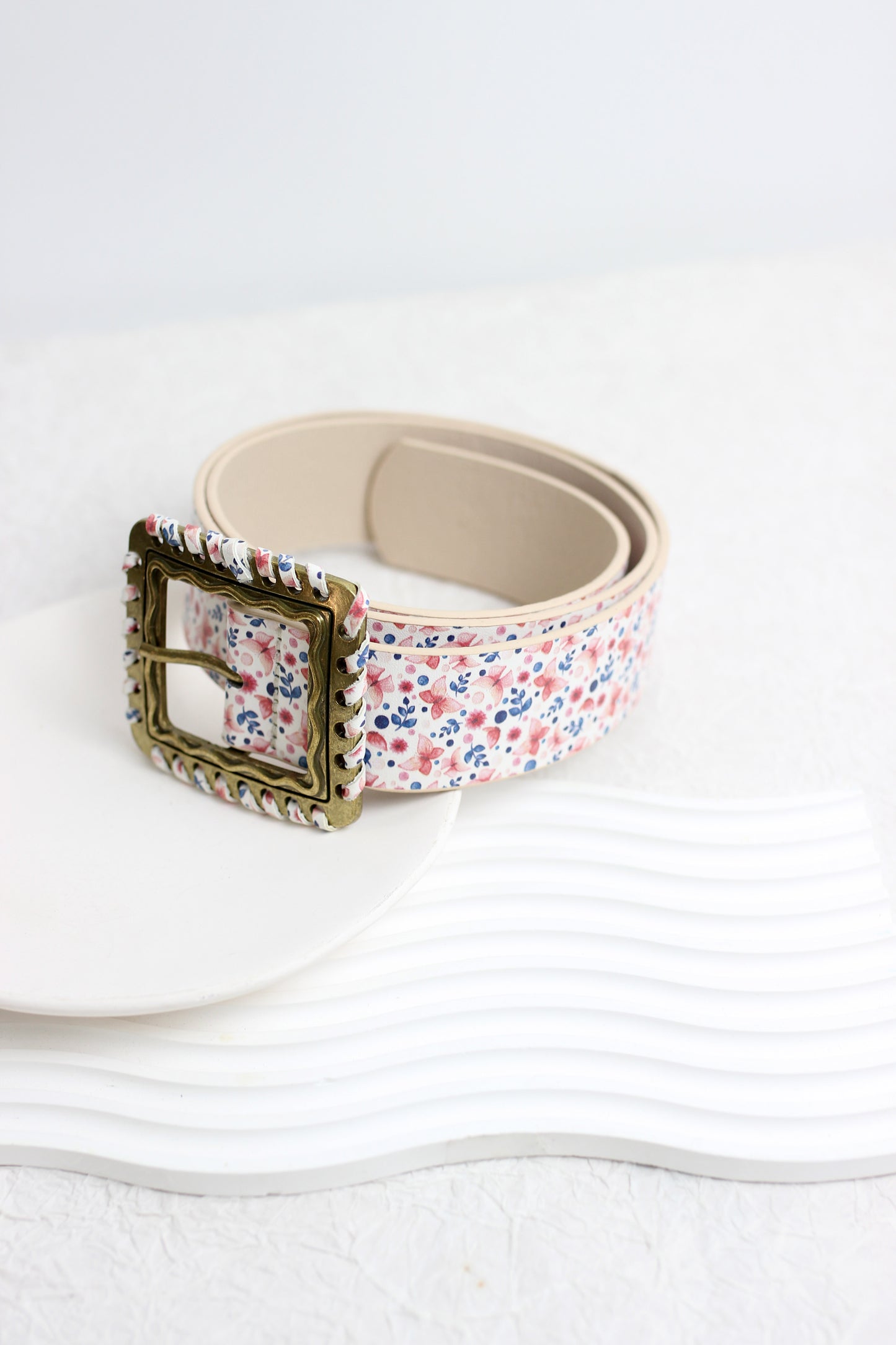 A2501DHS19978 - Vintage Floral Wide Belt with Embossed Buckle