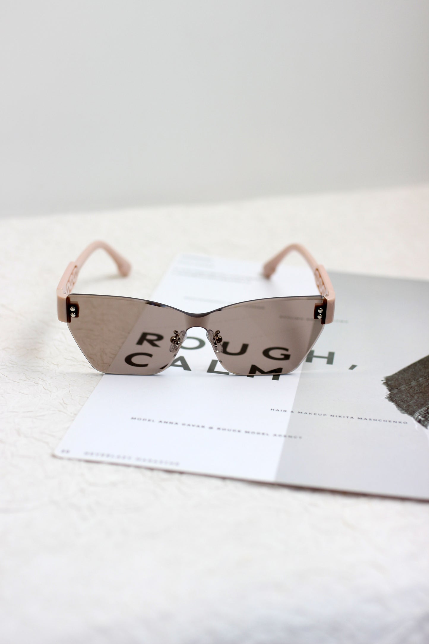 A2501YTGX29086 - Luxury Geometric Shield Sunglasses