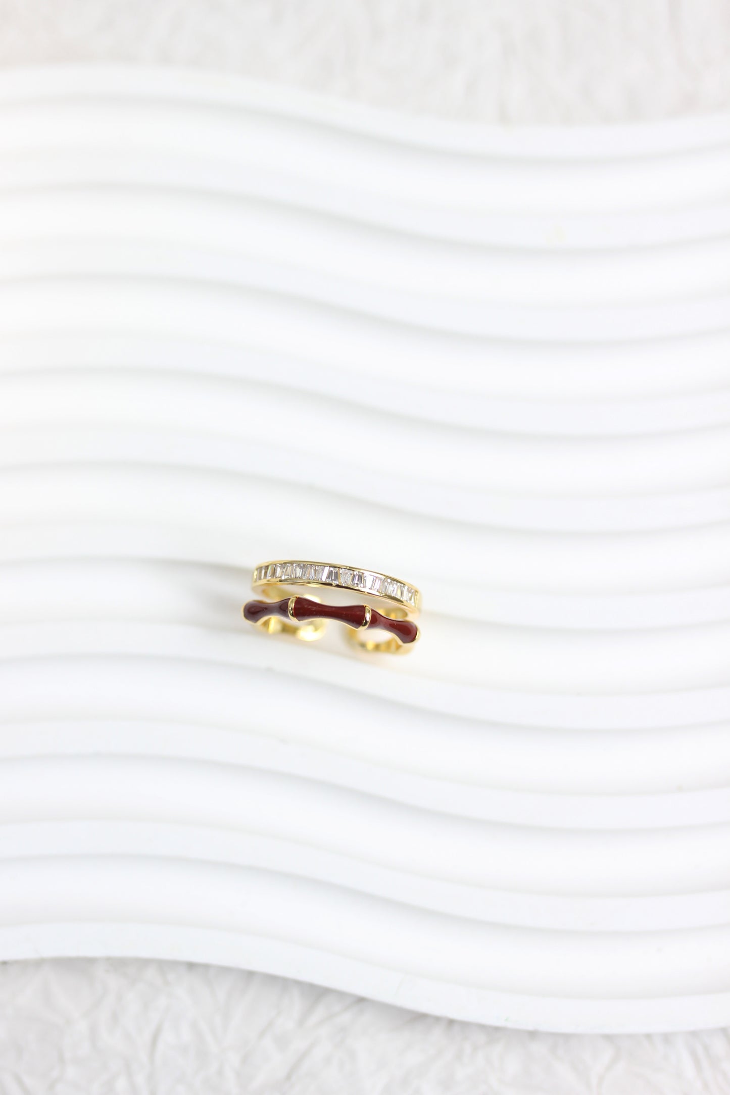 A2502HANF83467 - Bamboo-Inspired Gold-Plated Ear Cuff with Enamel and Cubic Zirconia