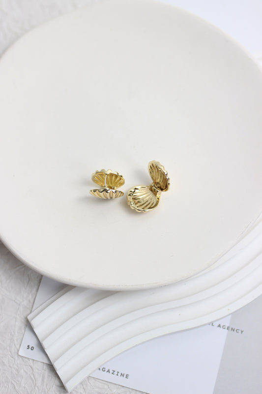 A2502JJ56786 - Gold Shell Locket Stud Earrings