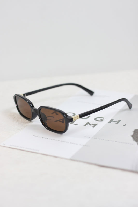 A2502QB17078 - Vintage Square Frame Sunglasses with Gold Accent