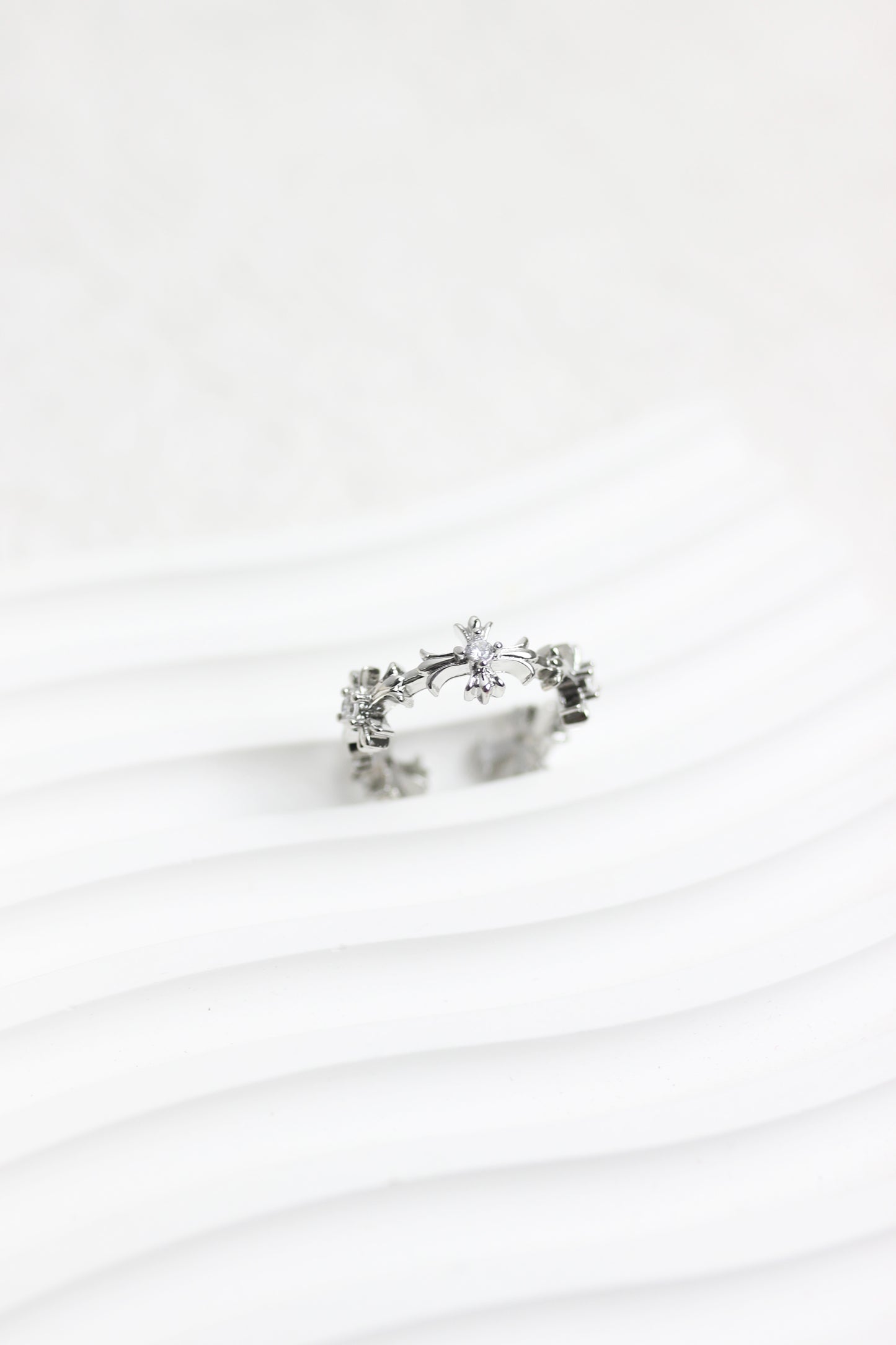 A2502YQ27363 - Silver Floral Adjustable Ring Set