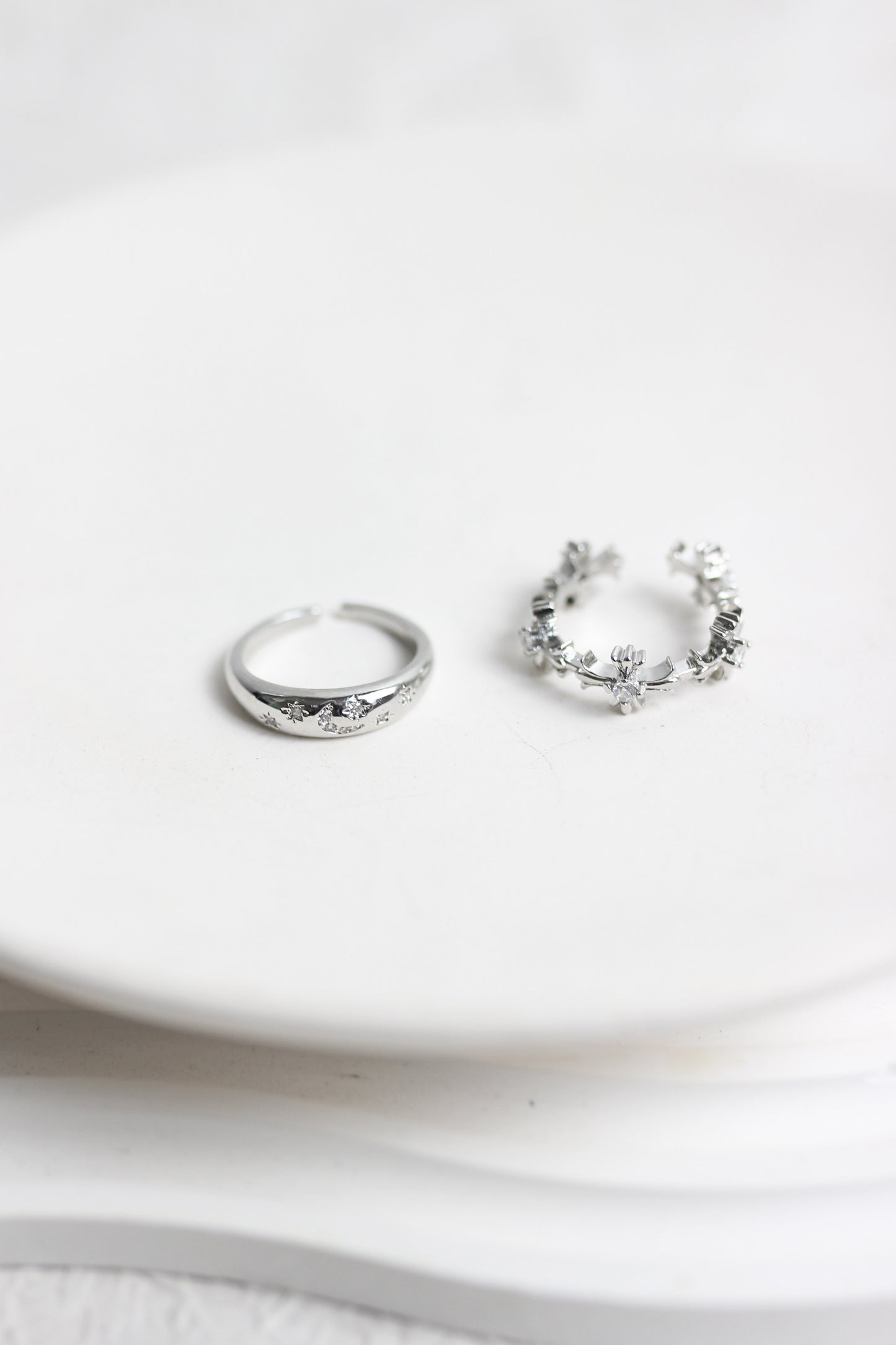 A2502YQ27363 - Silver Floral Adjustable Ring Set