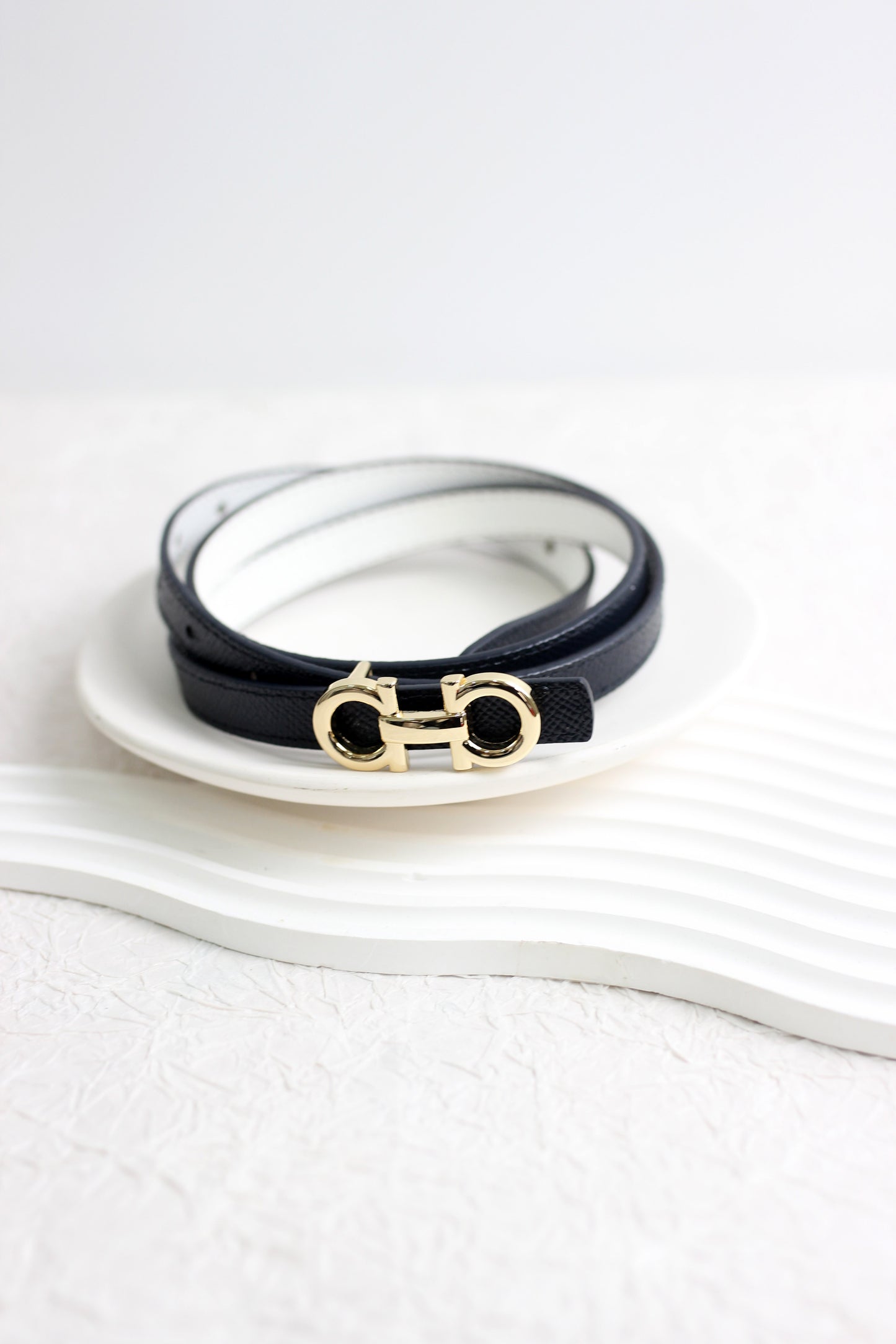 A2503DJN31845 - Slim Reversible Leather Belt with Gold Buckle
