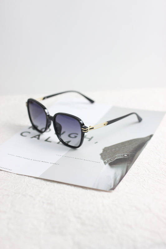 A2503GY37812 - Retro Square Frame Sunglasses