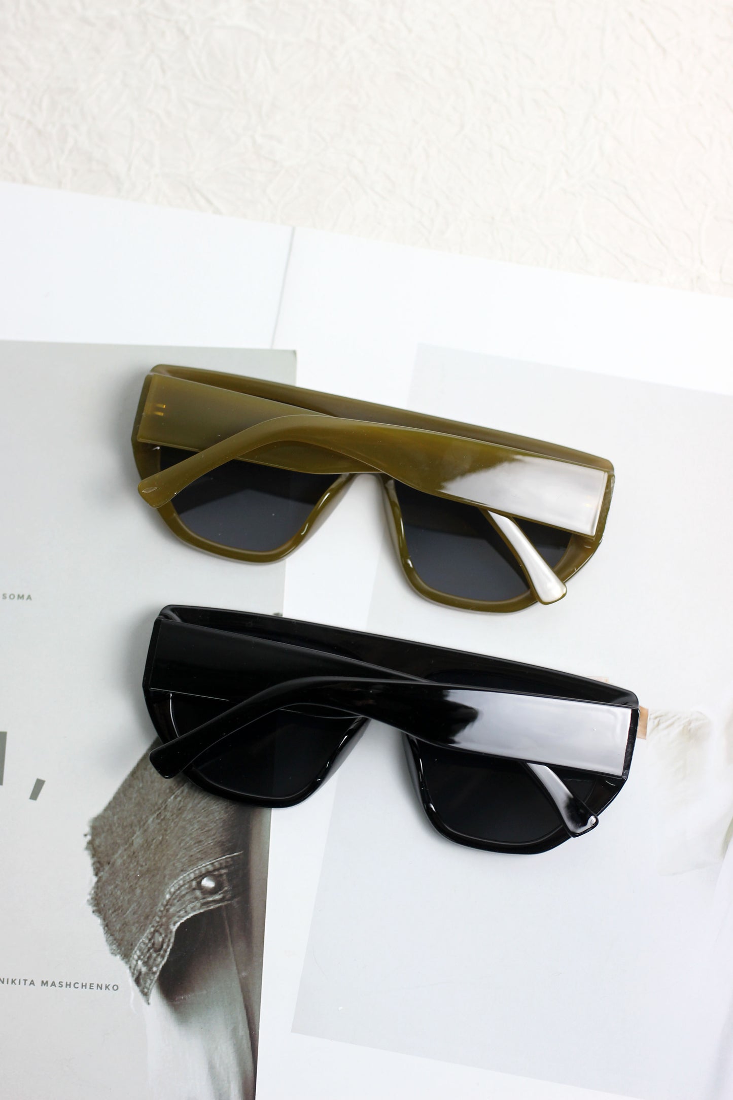 A2503KD13969 - Oversized Retro Square Frame Sunglasses