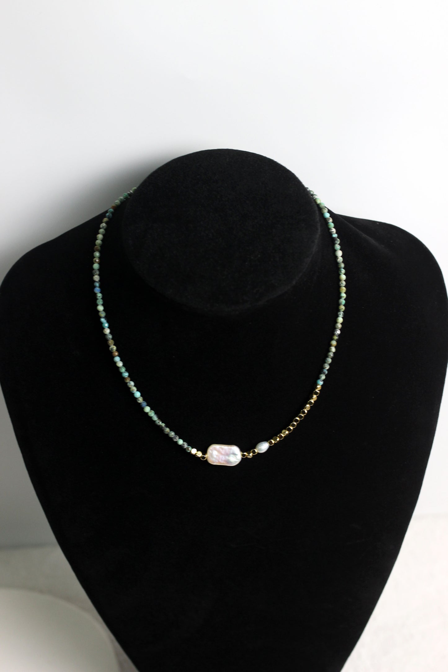 A2503MYZB88392 - Natural Stone Beaded Necklace with Baroque Pearl & Gold Accents