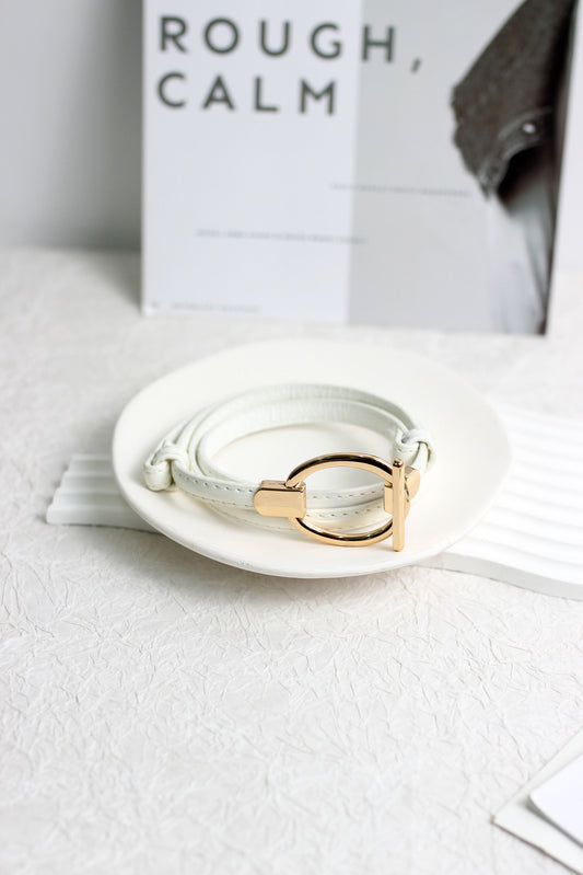 A2503SBT91678 - Minimalist Gold Buckle Faux Leather Belt