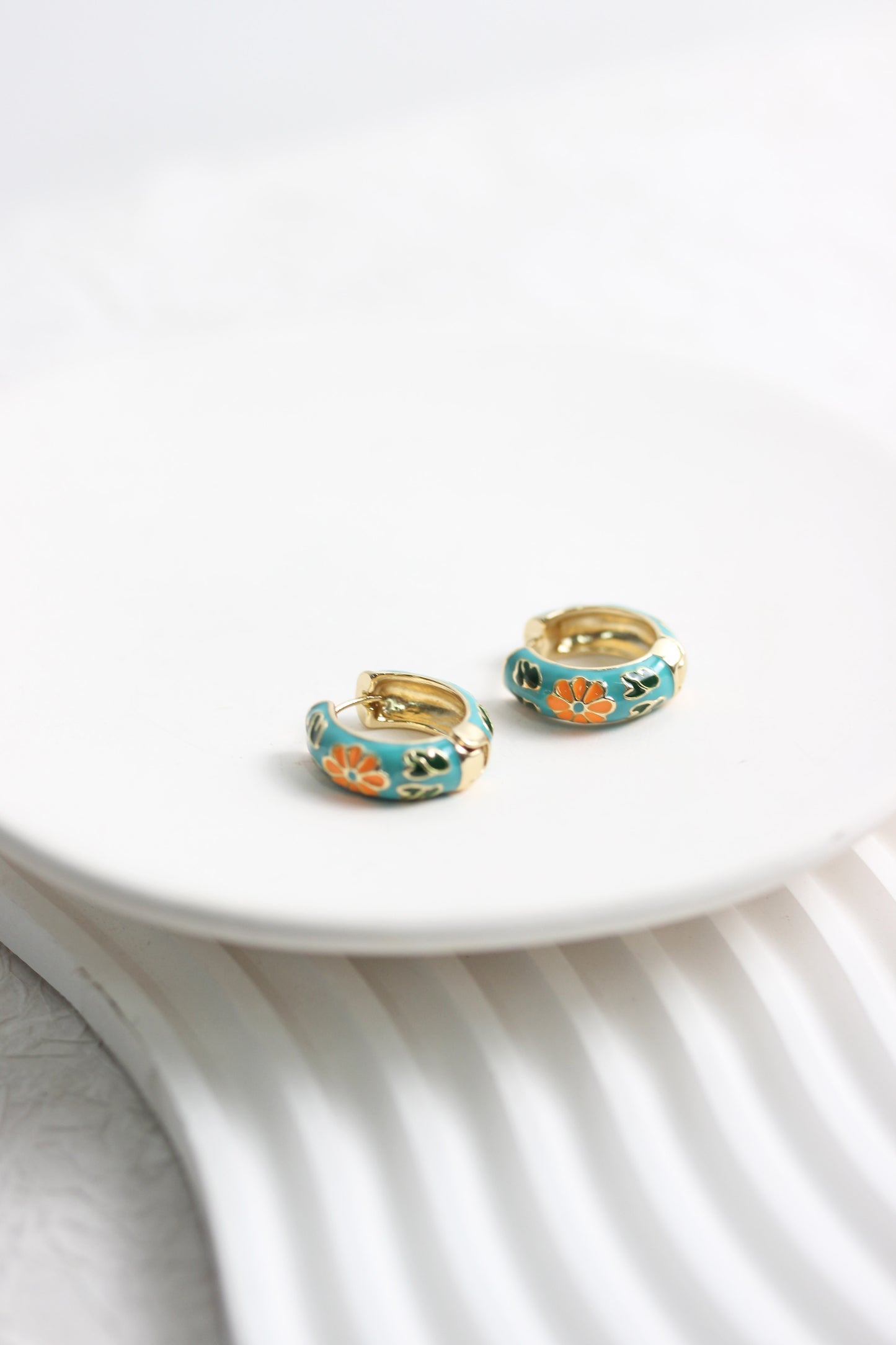 A2503TGG12999 - Floral Enamel Huggie Hoop Earrings