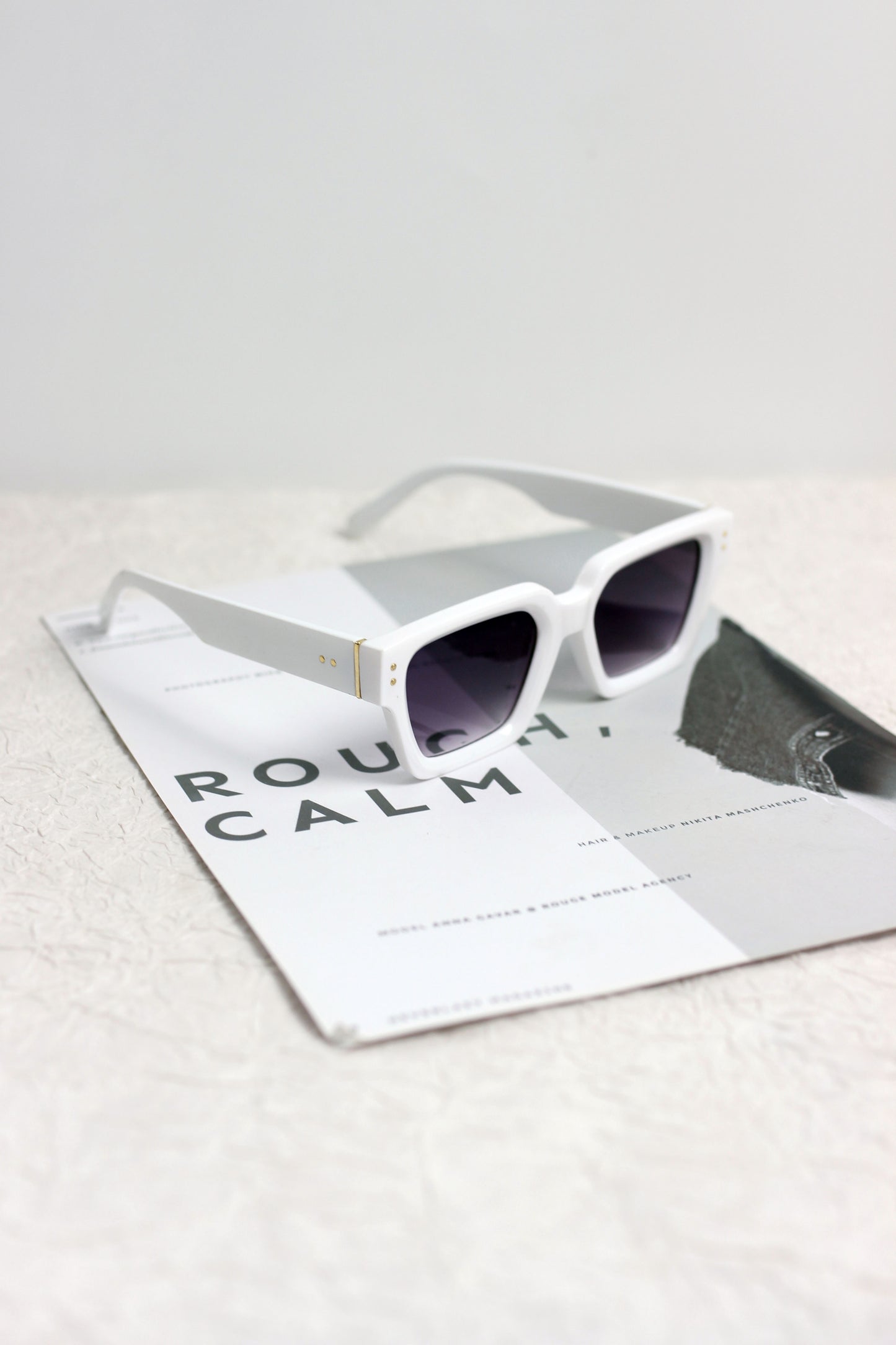 A2504BLDZ11563 - Bold Square Frame Retro Sunglasses