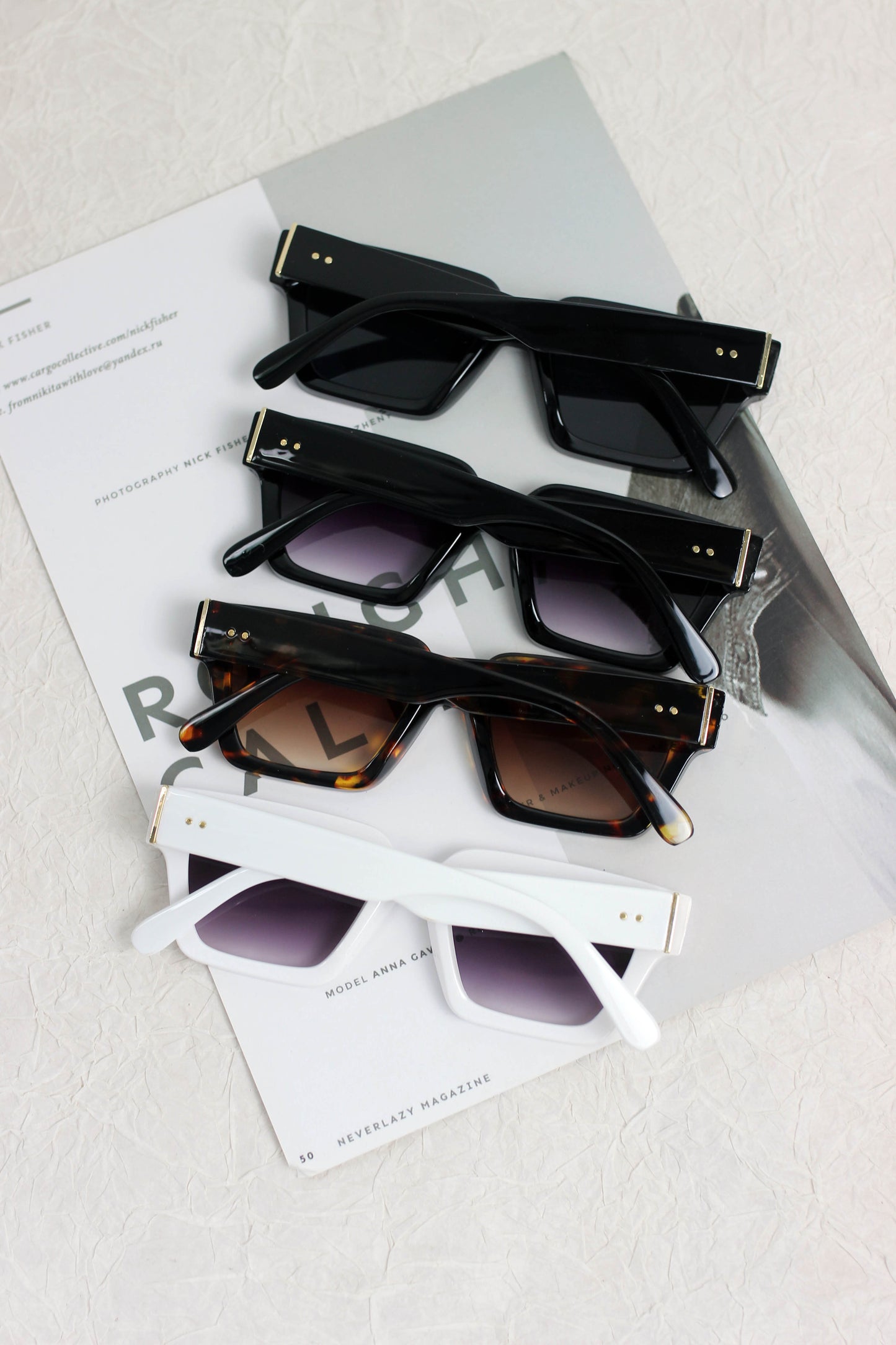 A2504BLDZ11563 - Bold Square Frame Retro Sunglasses