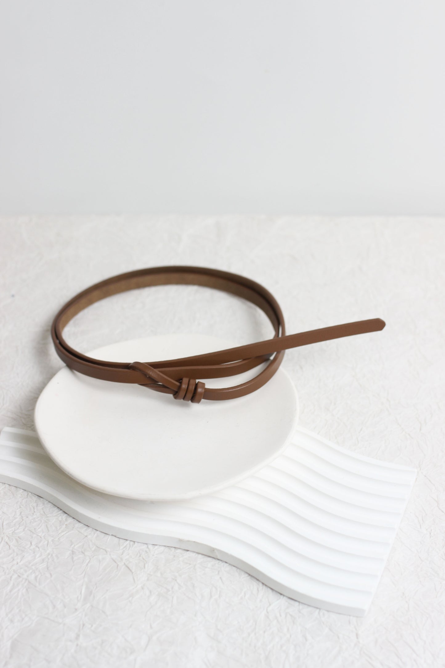 A2504DJN75127 - Minimalist Leather Knot Belt