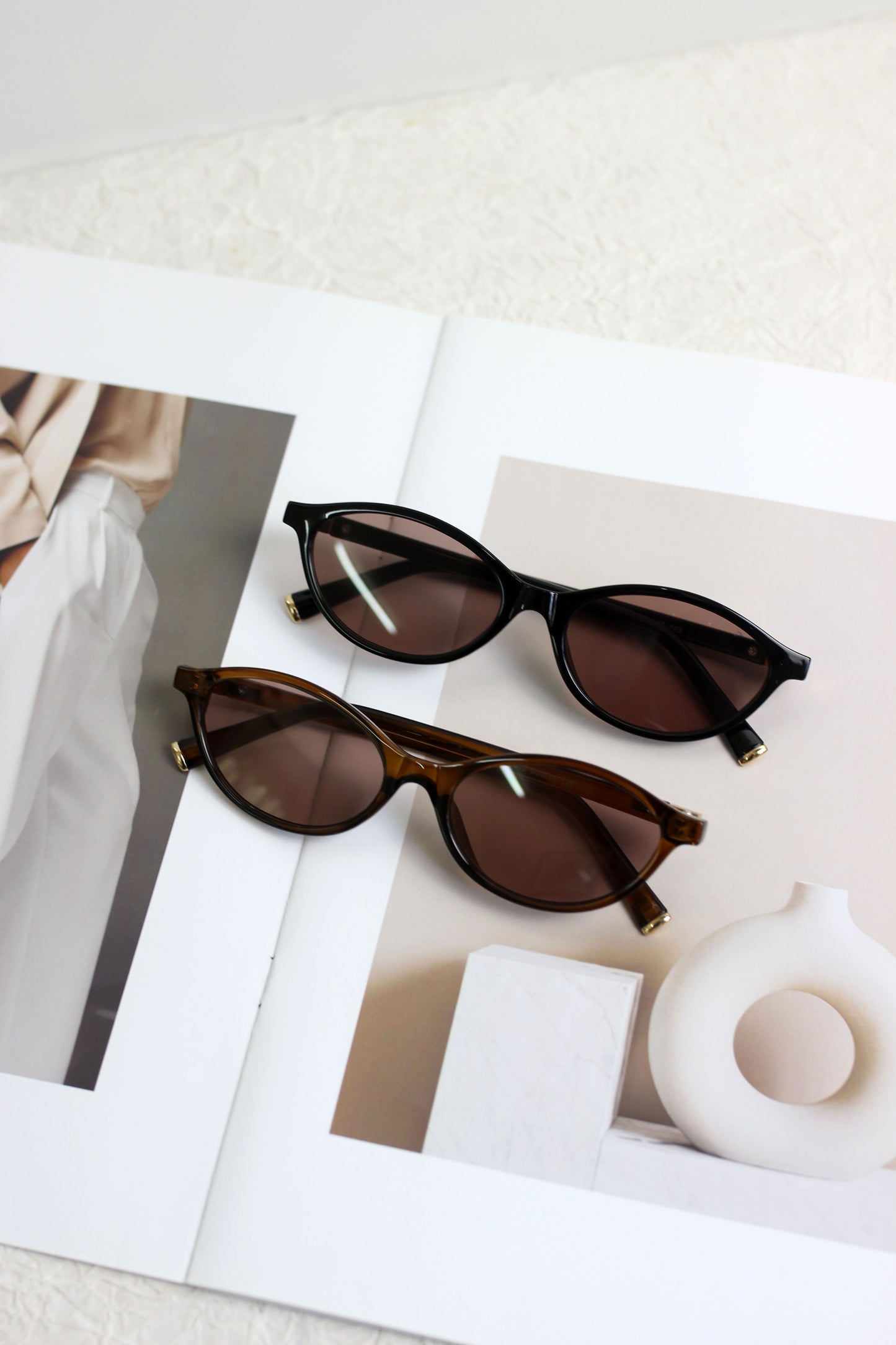 A2504KD22035 - Oval Frame Retro Sunglasses