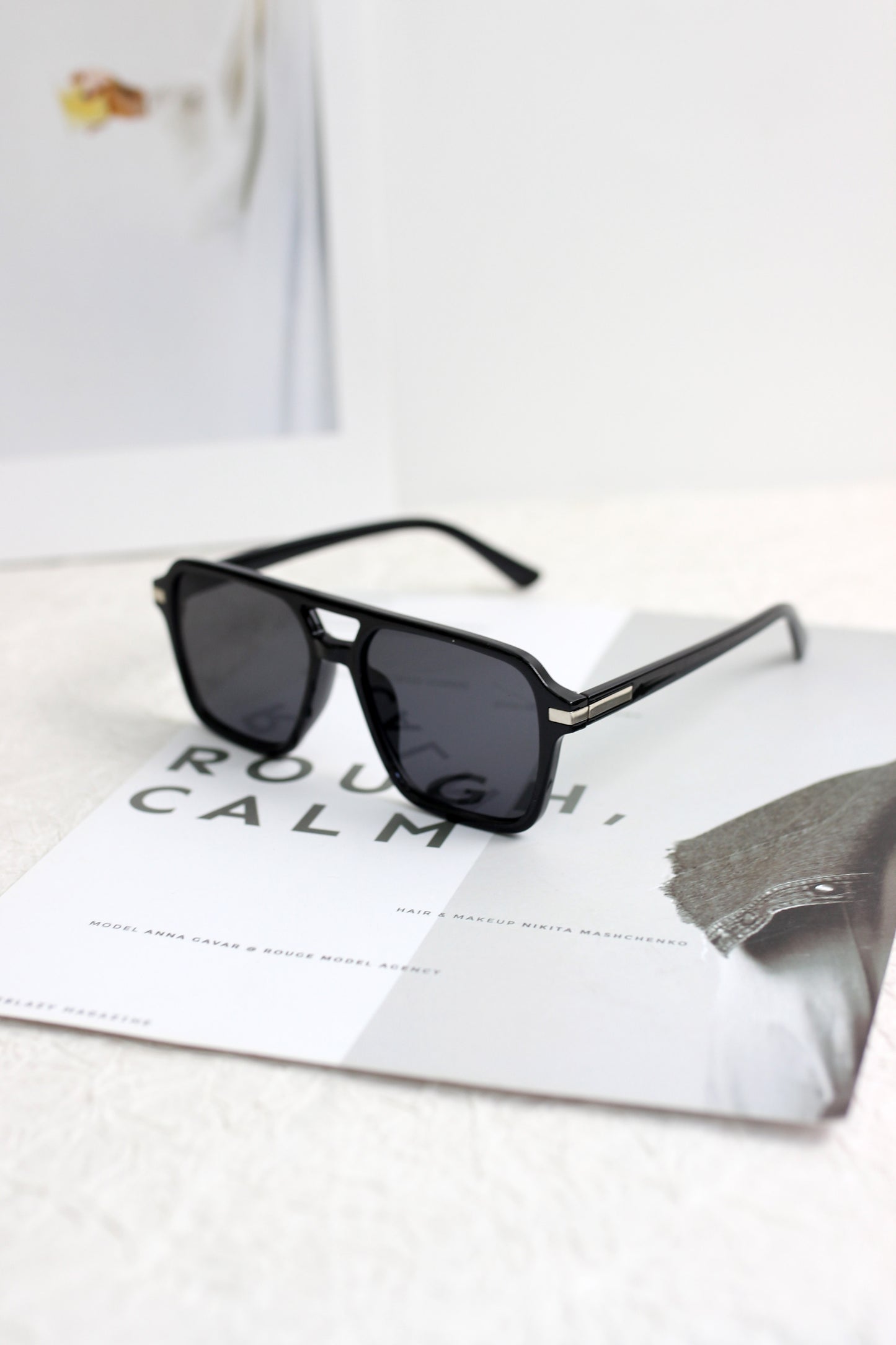 A2504YTGX81322 - Retro Square Frame Sunglasses