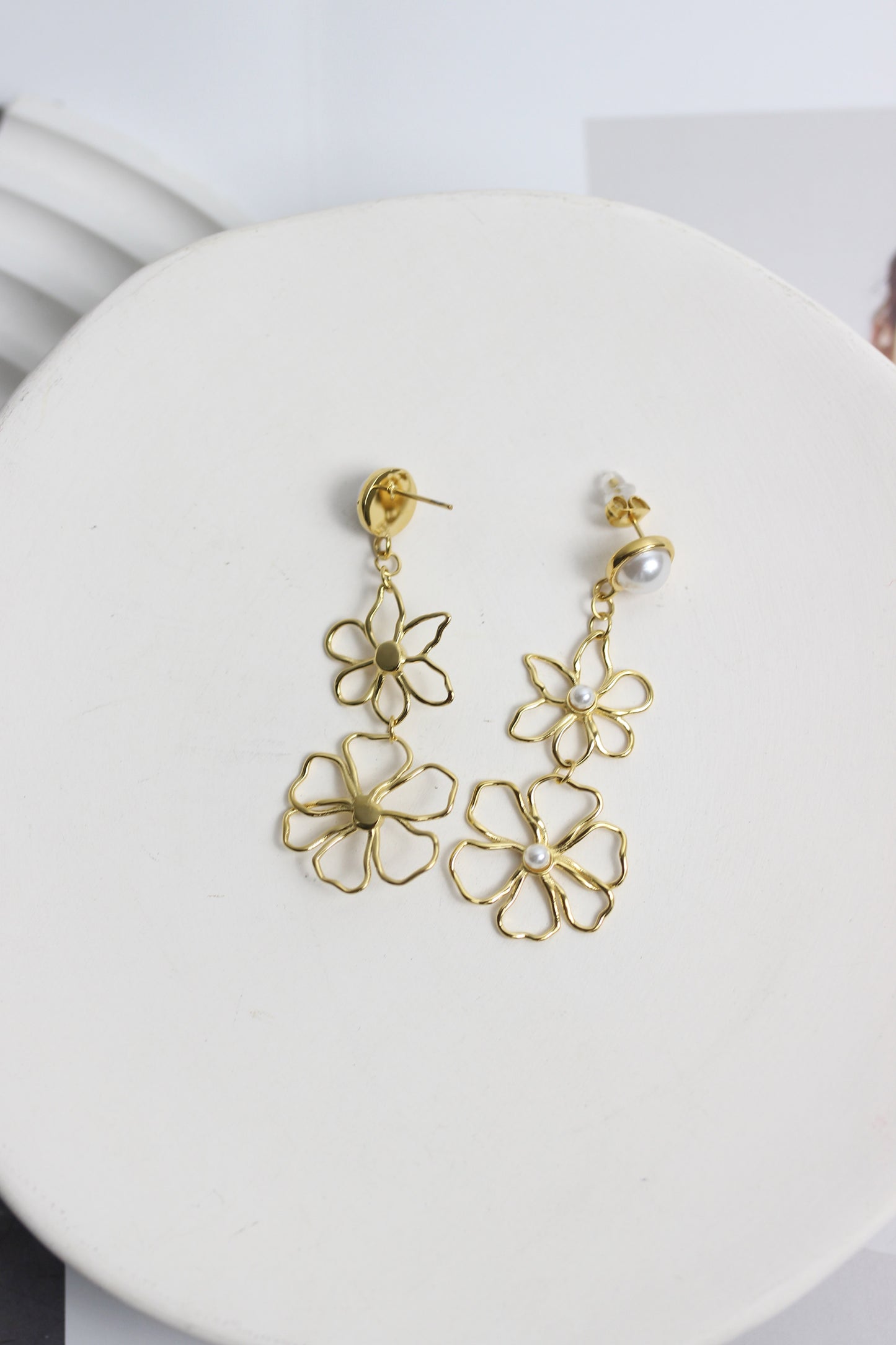 A2505MJ11860 - Pearl Stud Double Flower Drop Earrings