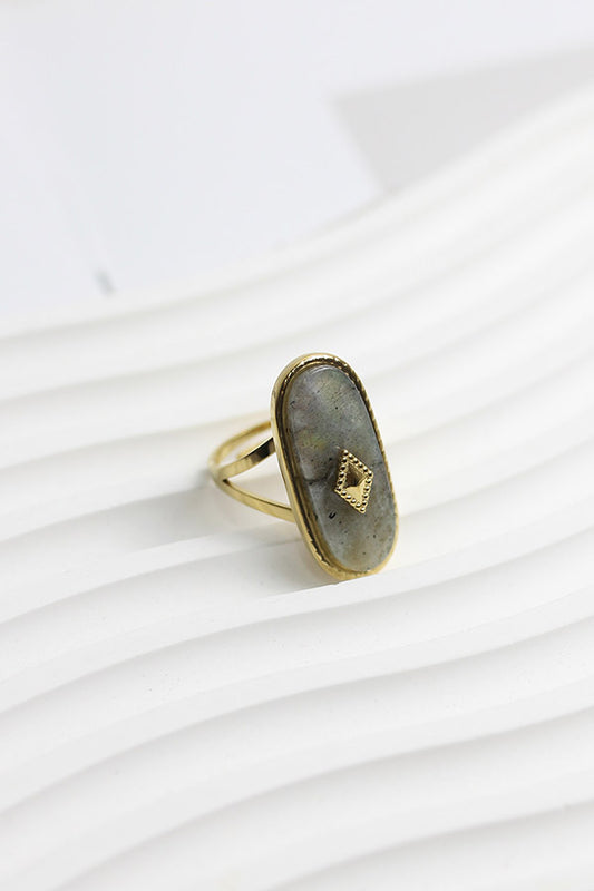 A2505MJ36314 - Labradorite Oval Statement Ring