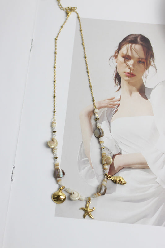 A2505MJ39052 - Beach Charm Necklace with Synthetic Shell
