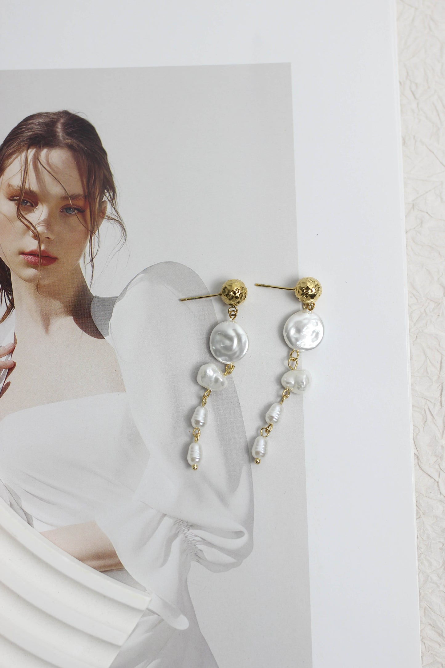 A2505MJ92953 - Faux Pearl Drop Earrings with Hammered Stainless Steel Studs