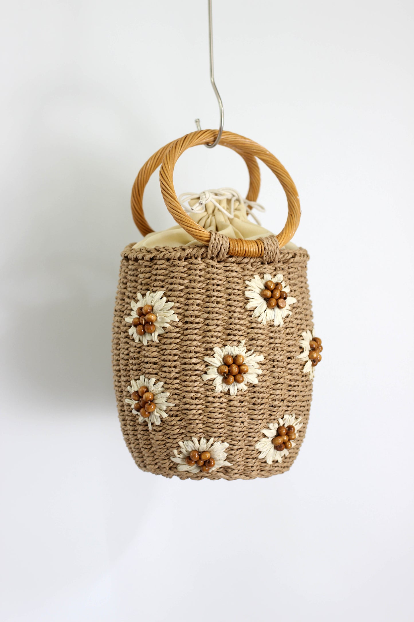 A2505QH74860 - Handmade Flower Bucket Bag with Wooden Handle