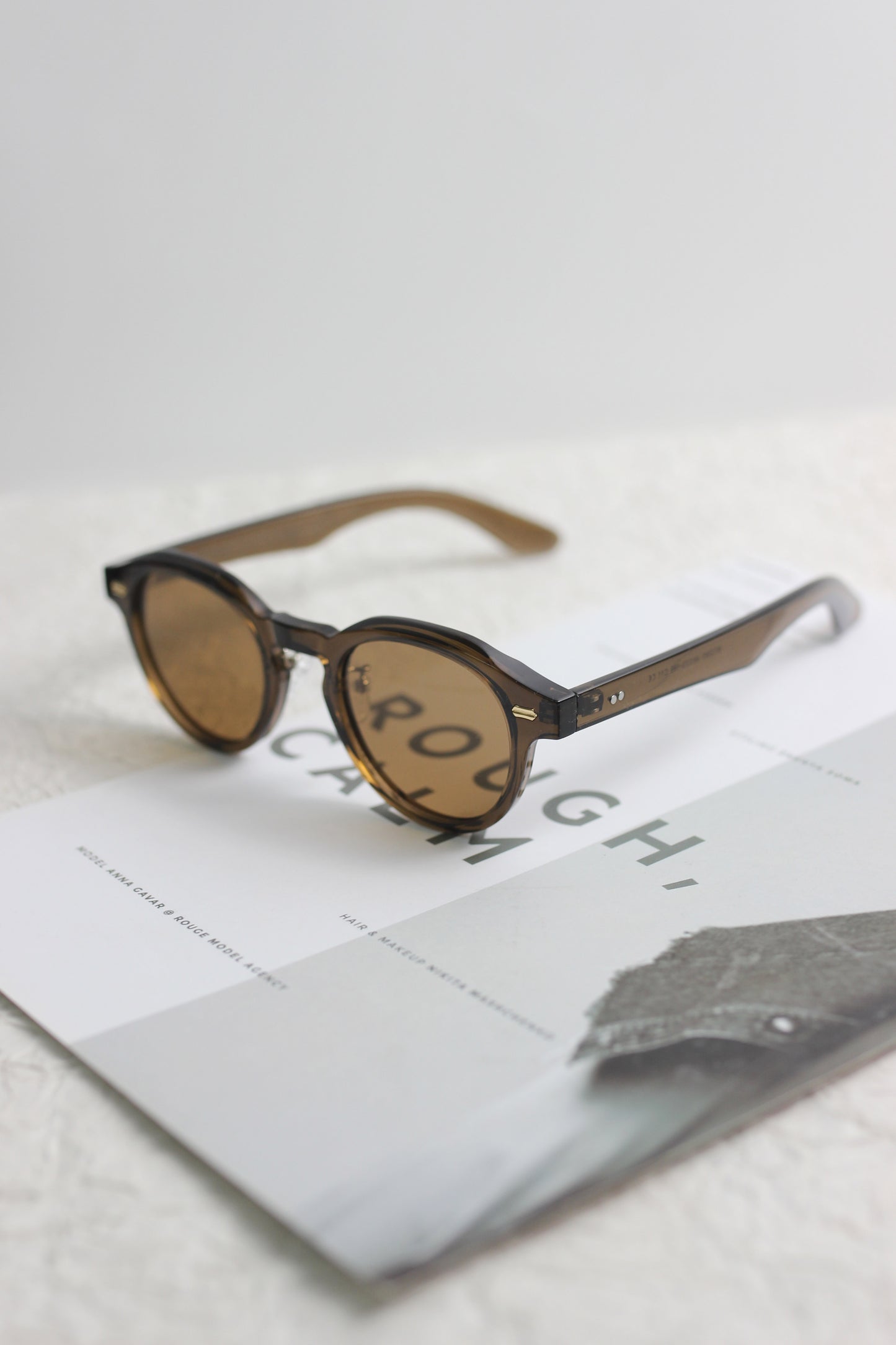 A2506BD63324 - Retro Round Frame Sunglasses with UV Protection