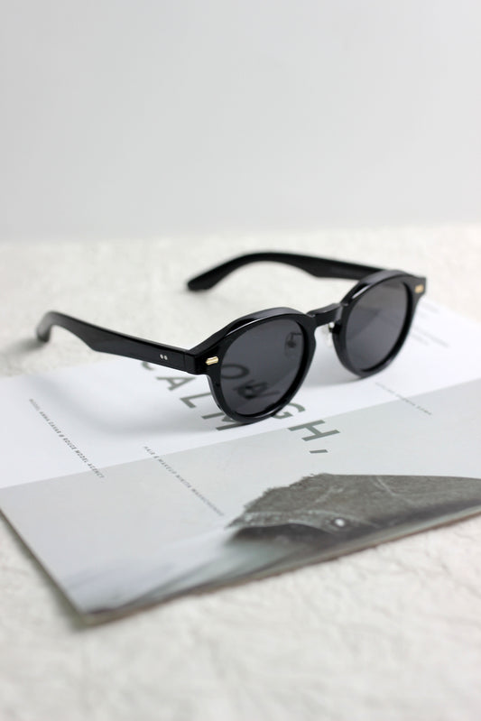 A2506BD63324 - Retro Round Frame Sunglasses with UV Protection