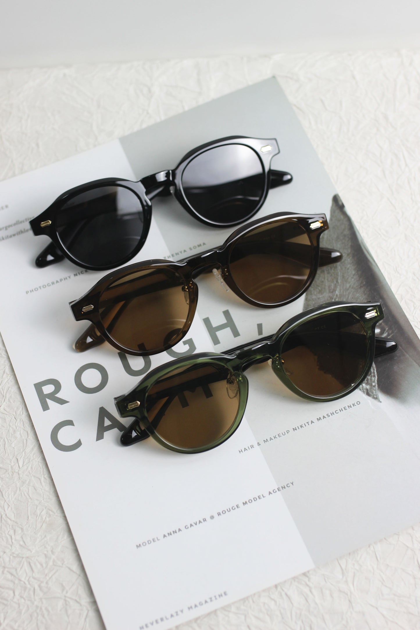 A2506BD63324 - Retro Round Frame Sunglasses with UV Protection