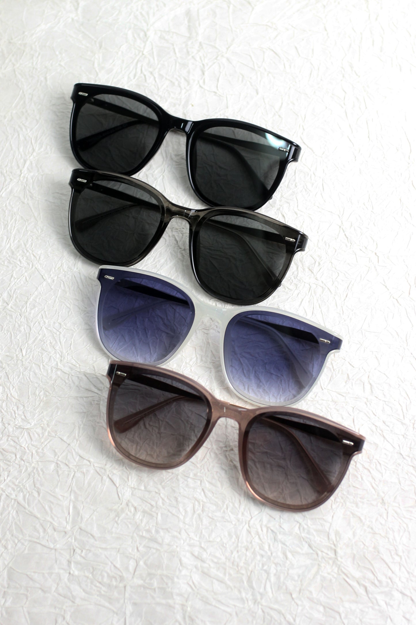 A2506DD56082 - Gradient Oversized Unisex Sunglasses