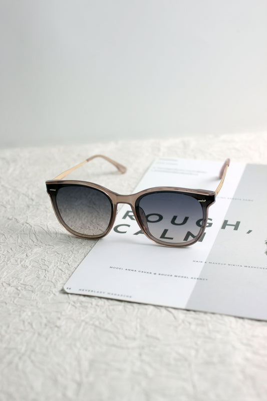 A2506DD56082 - Gradient Oversized Unisex Sunglasses