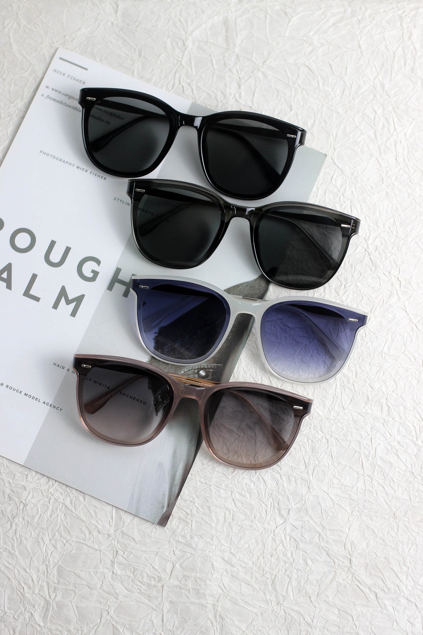 A2506DD56082 - Gradient Oversized Unisex Sunglasses