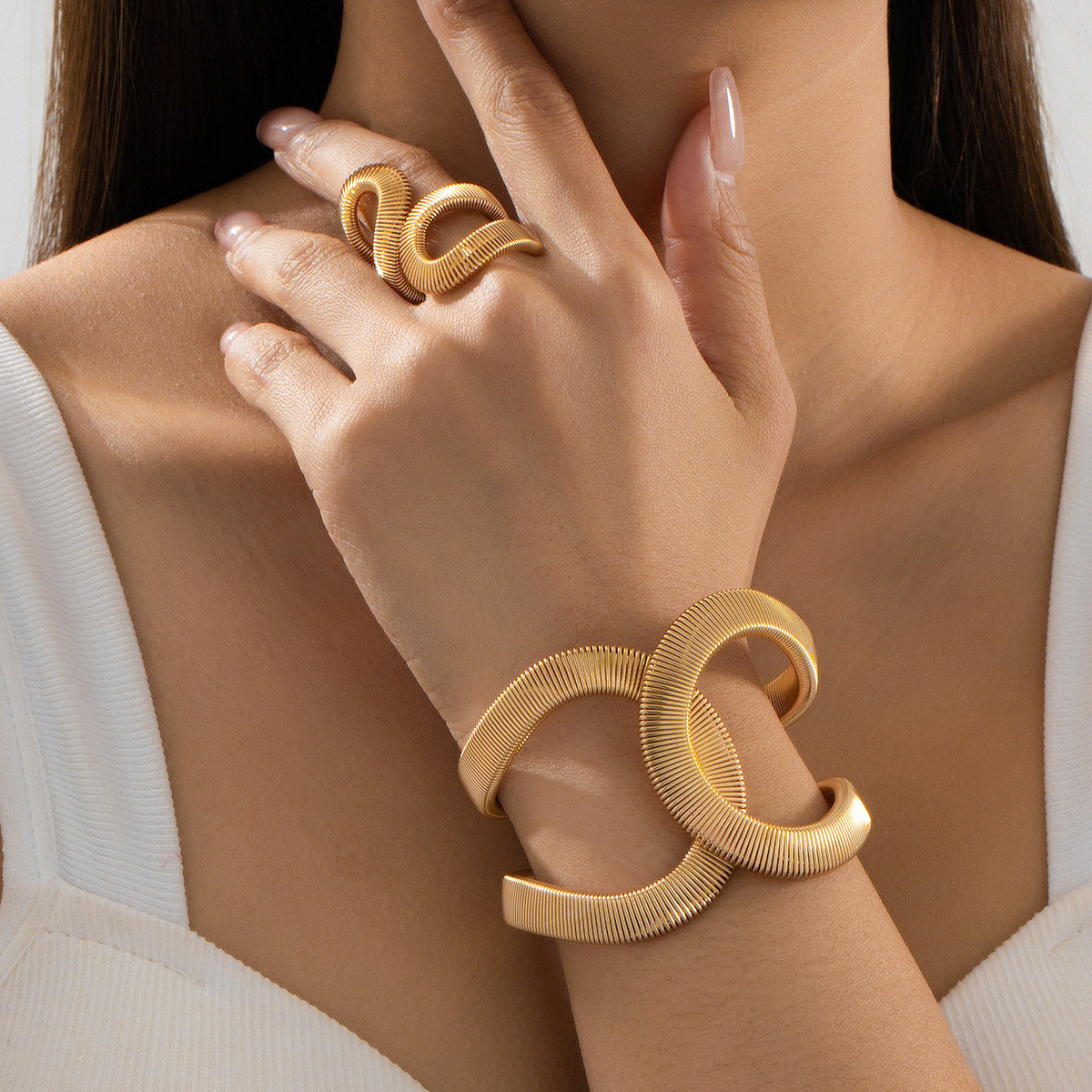 A2506TGG79269 - Bold Twist Statement Bracelet & Ring Set