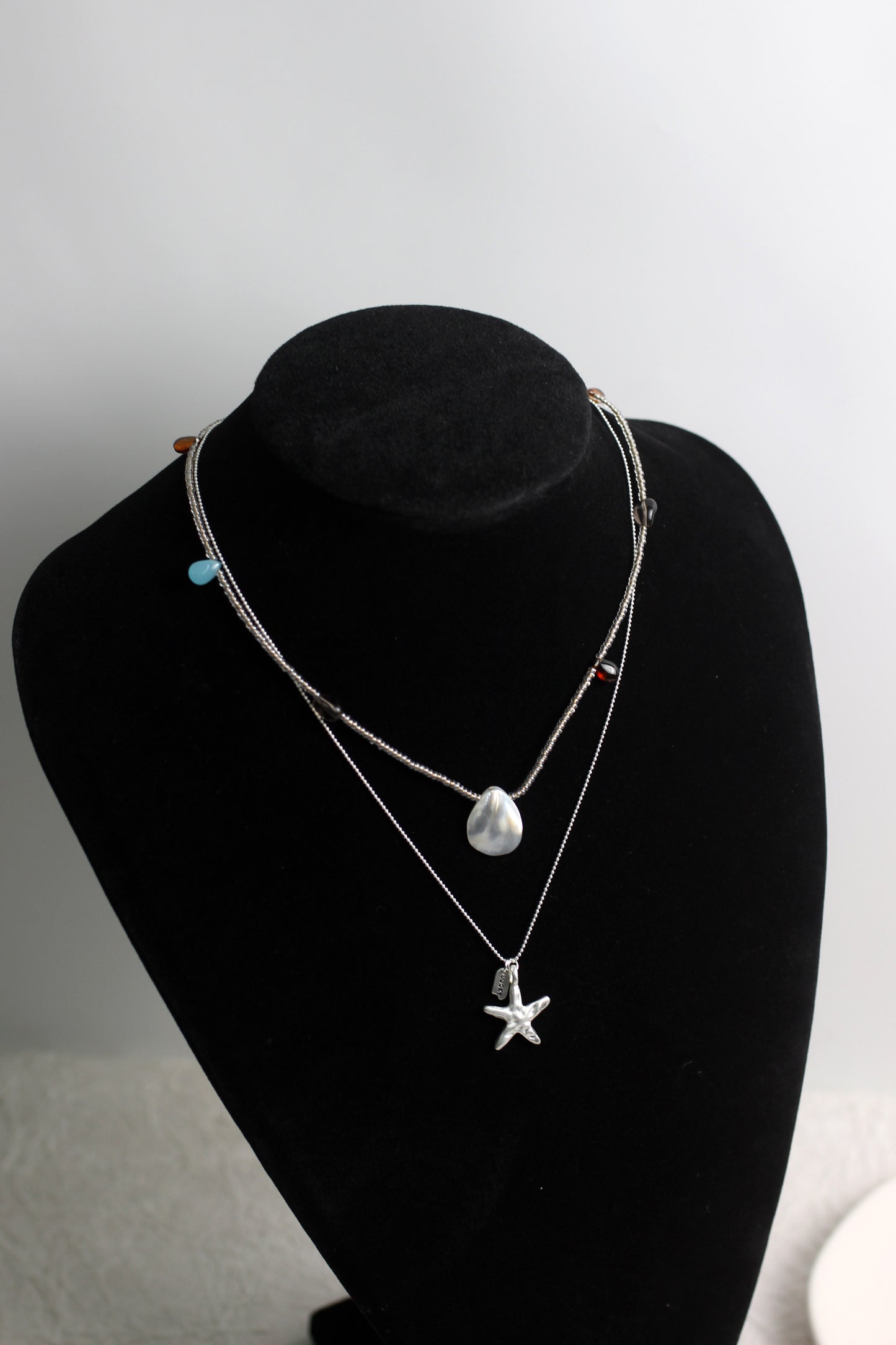 A2506XYDZ10474 - Ocean-Inspired Gemstone Beaded Necklace with Shell Pendant