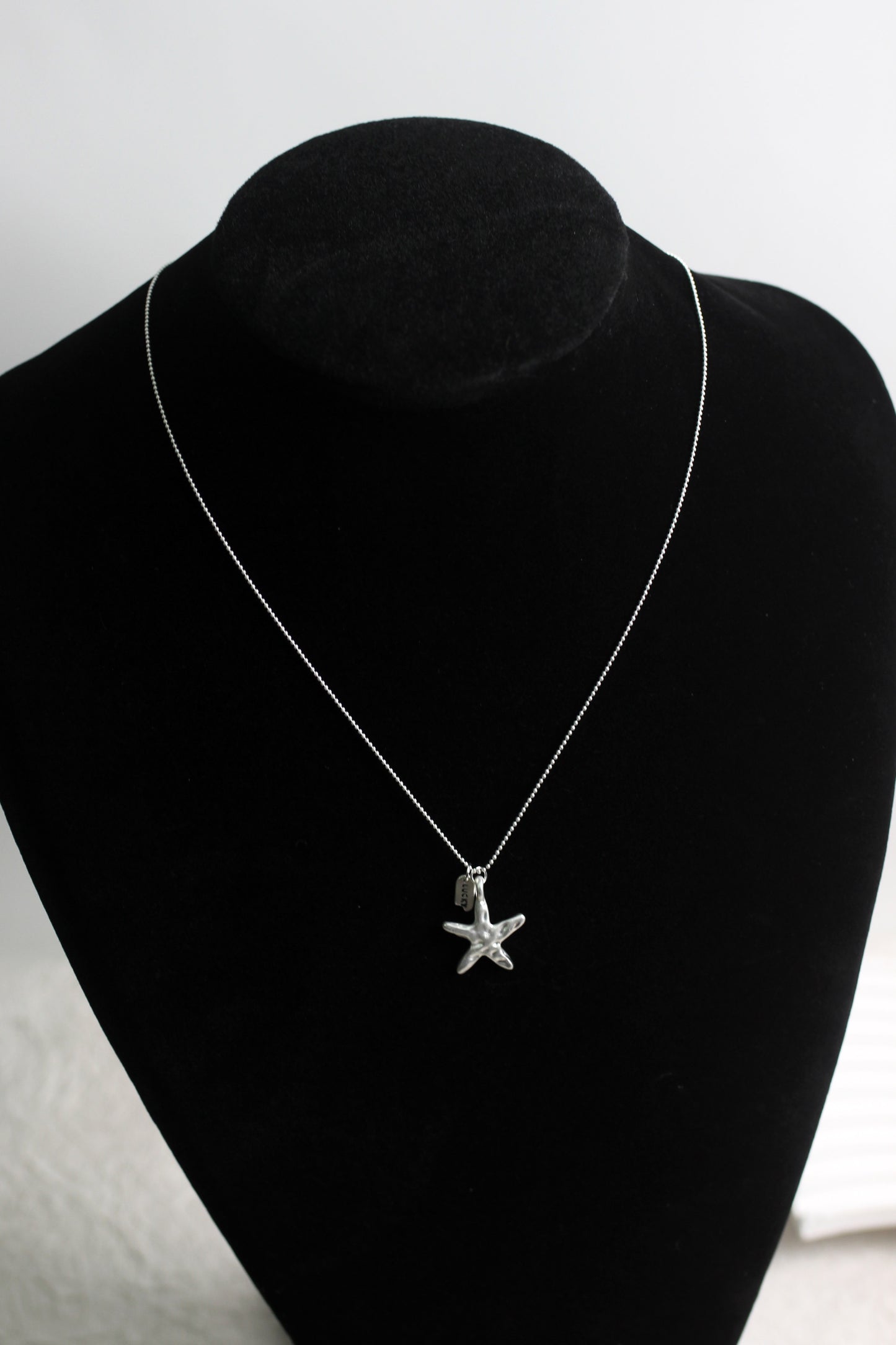 A2506XYDZ38712 - Silver Starfish Pendant Necklace