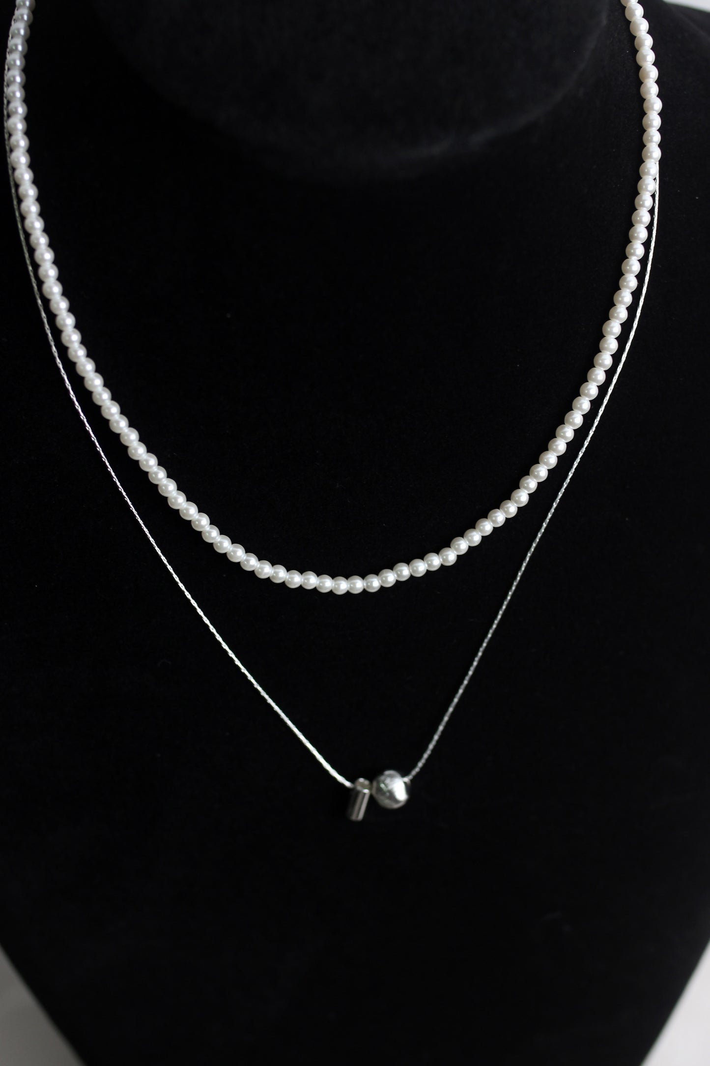 A2506XYDZ84555 - Elegant Layered Faux Pearl & Minimalist Silver Pendant Necklace Set